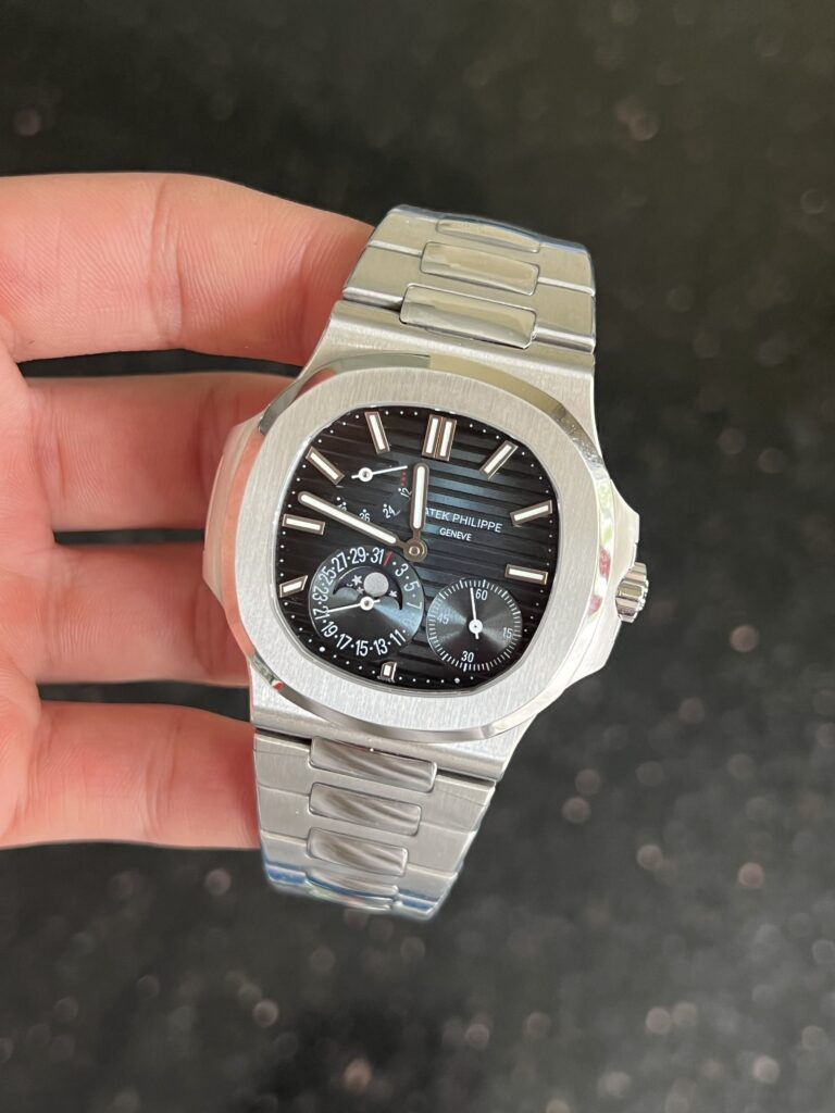Đồng Hồ Patek Philippe Nautilus 5712 Mặt Xanh Đen Replica 11 GRF 40mm (2)