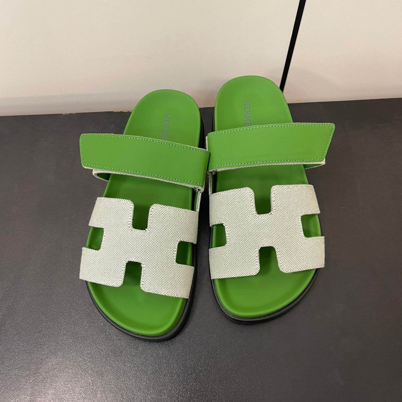 CHYPRE SANDAL GREEN MIX CREAM CALFSKIN、mysite、Cacoeks