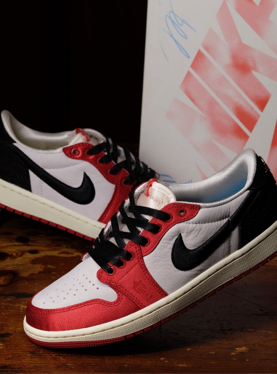 Air Jordan 1 Retro Low OG Trophy Room Away、JORDAN、Cacoeks