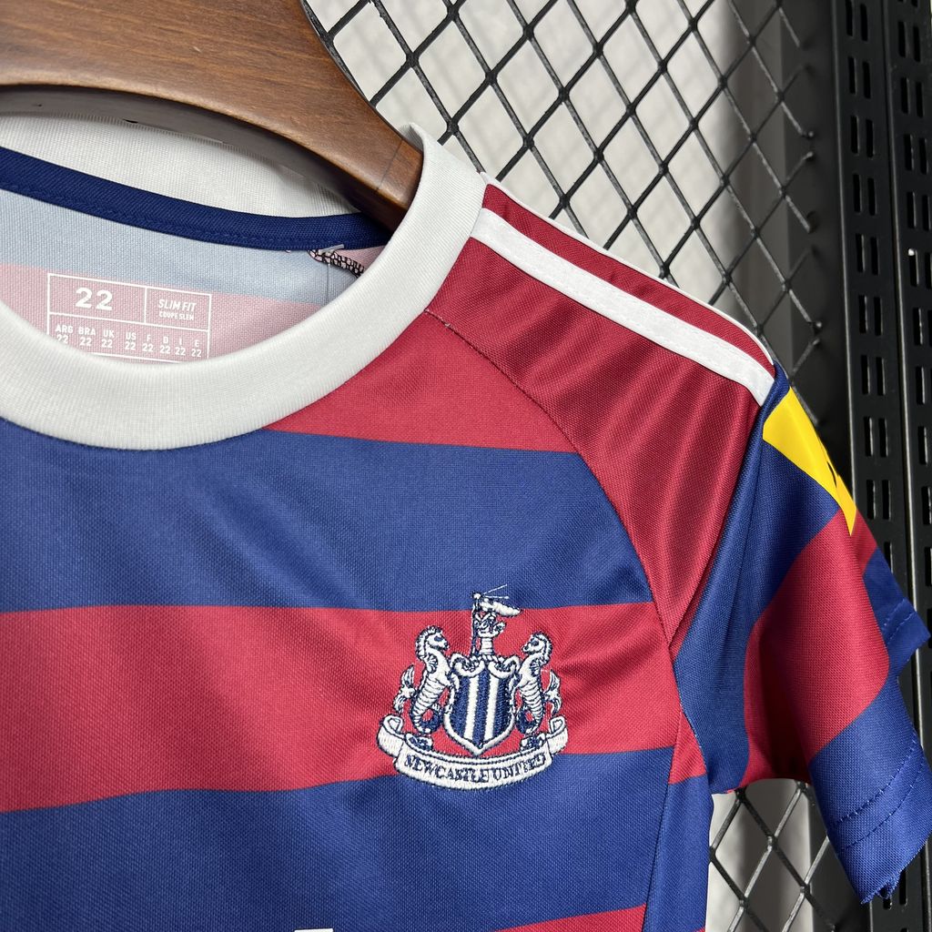 Higojerseys-Newcastle United 24-25 Away Kids Kit