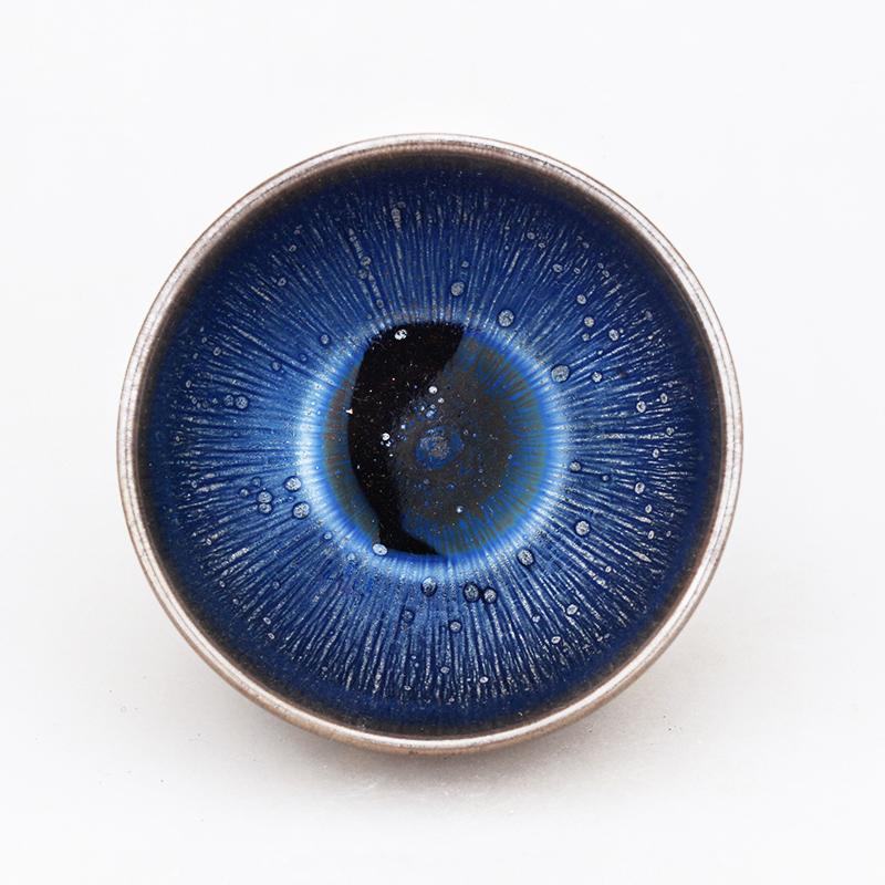 GEEK BAR-https://www.hot-toy.com/