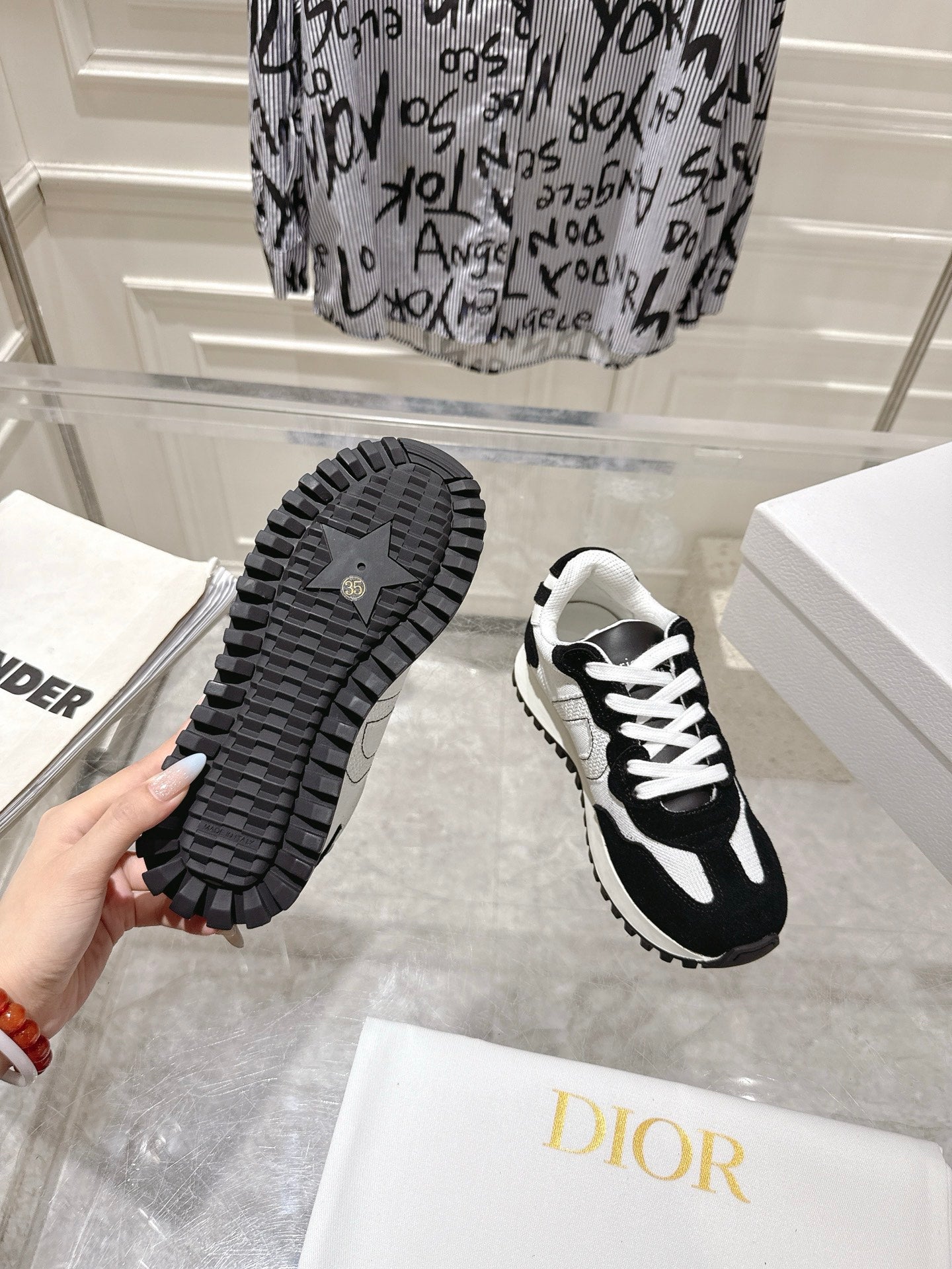 DIOR 25S C'EST DIOR SNEAKER IN WHITE BLACK CALFSKIN AND SUEDE、mysite、Cacoeks