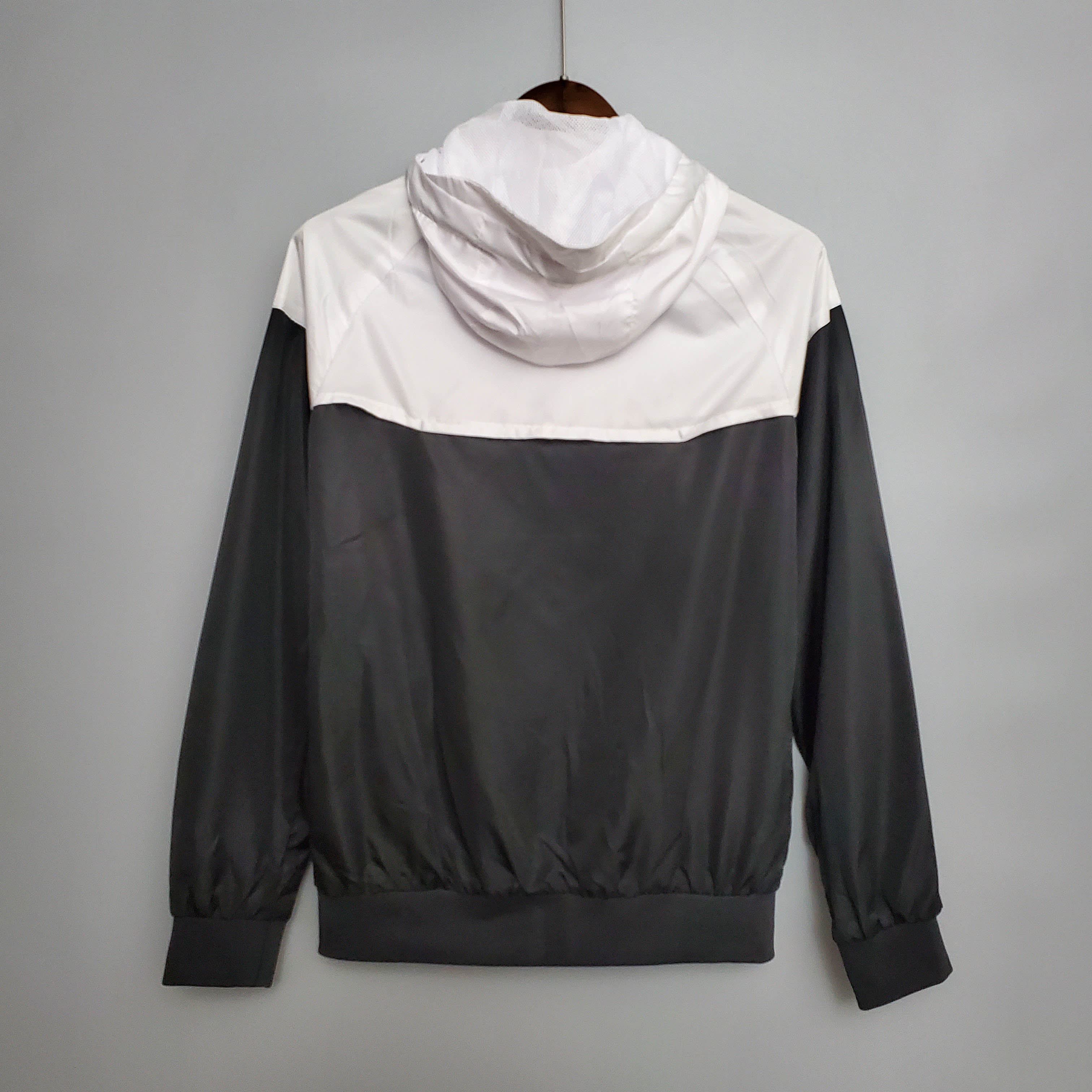 Psg Paris Saint-Germain Windbreaker Classic Style Black-White:football jersey mysite: unitedjerseyfootball 邓江浪:football