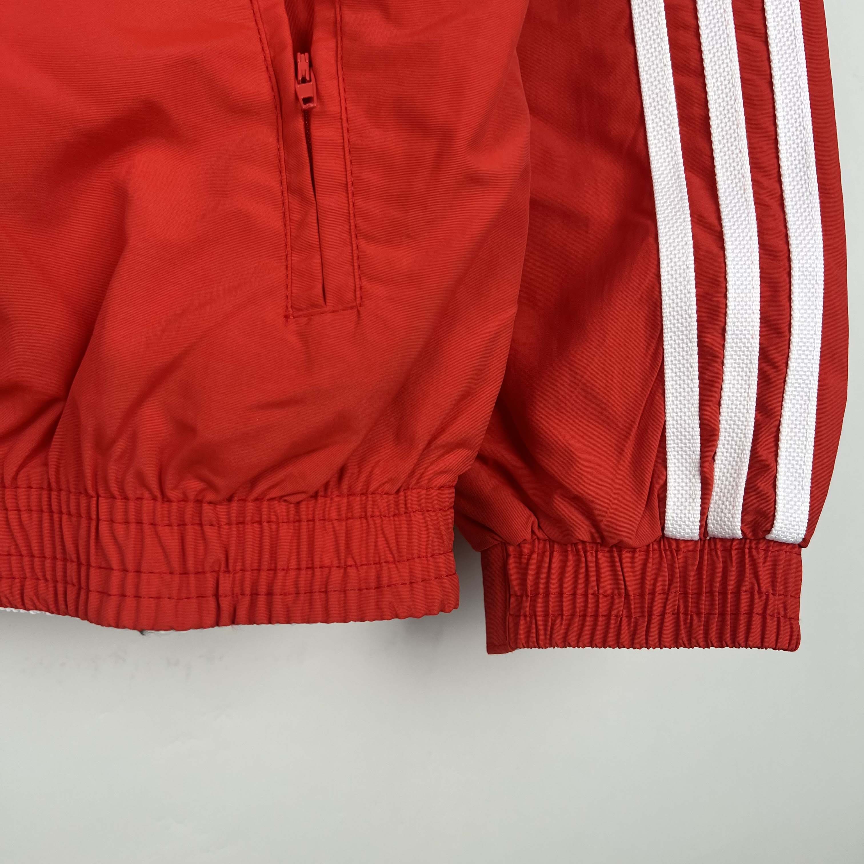 2023-2024 Bayern Munich Reversible Windbreaker (Red-white)Soccer Jersey 1:1 Thai Quality:football jersey mysite: unitedjerseyfootball 邓江浪:football