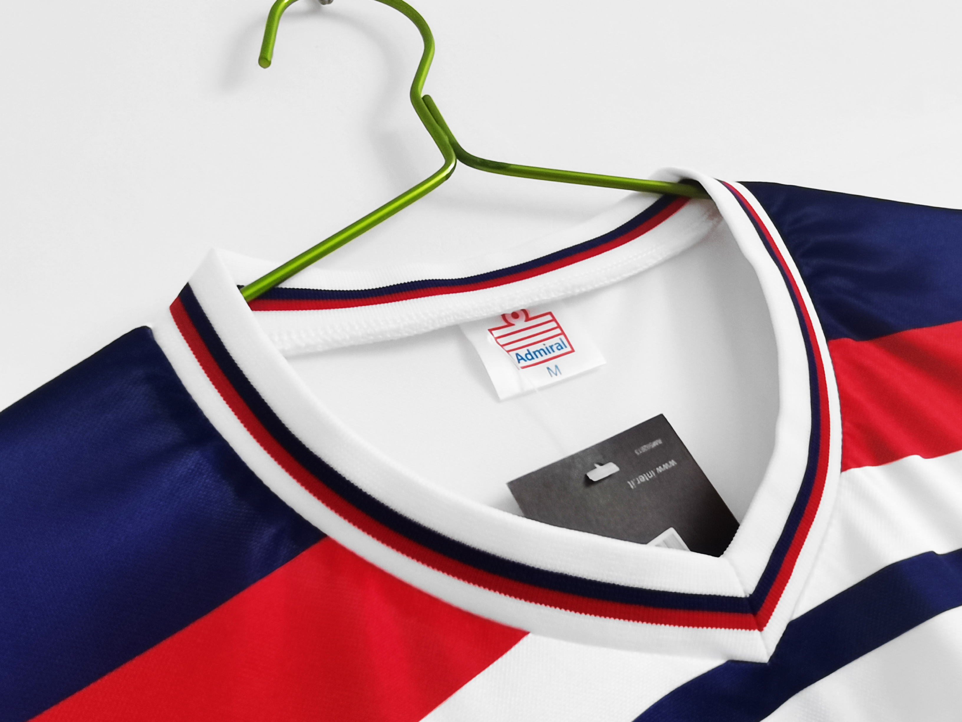 GlobeJersey-Retro England 1982 Home Stadium Jersey