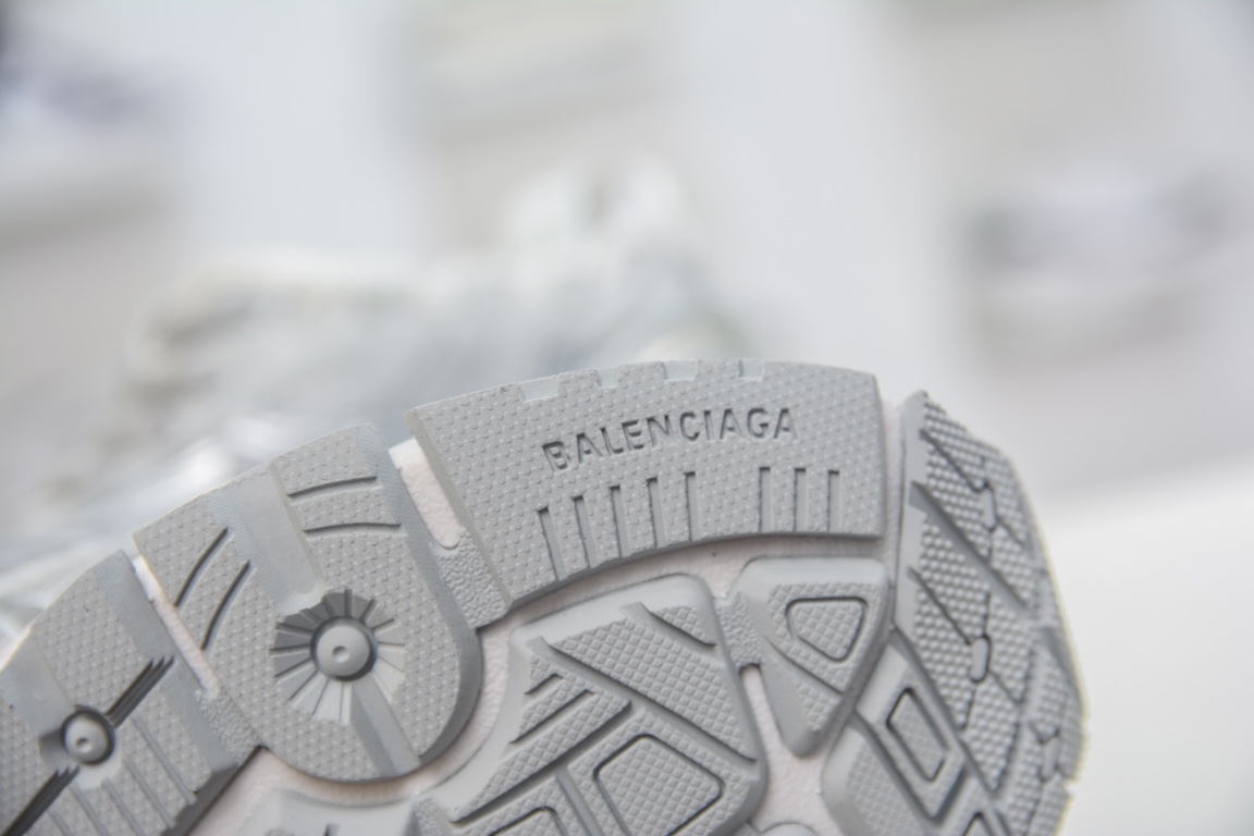 Balenciaga Runner Trainer in Off White、mysite、Cacoeks