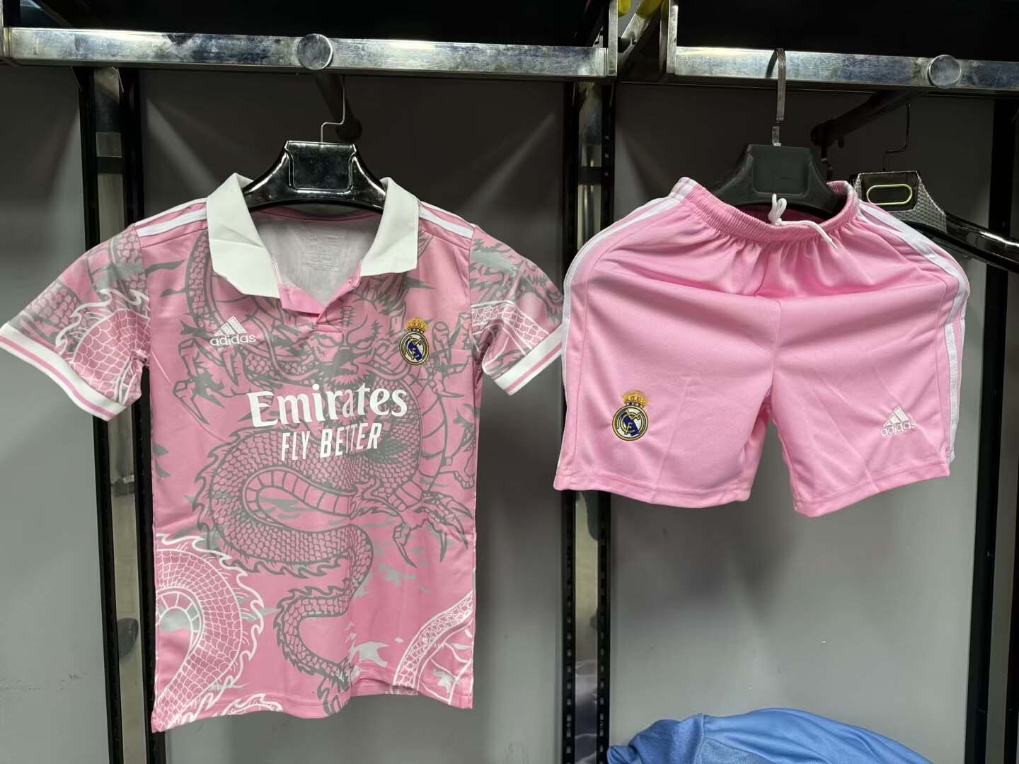 2023/2024 Real Madrid Chinese Dragon Pink Football Shirt 1:1 Thai Quality Kids Size:football jersey mysite: unitedjerseyfootball 邓江浪:football