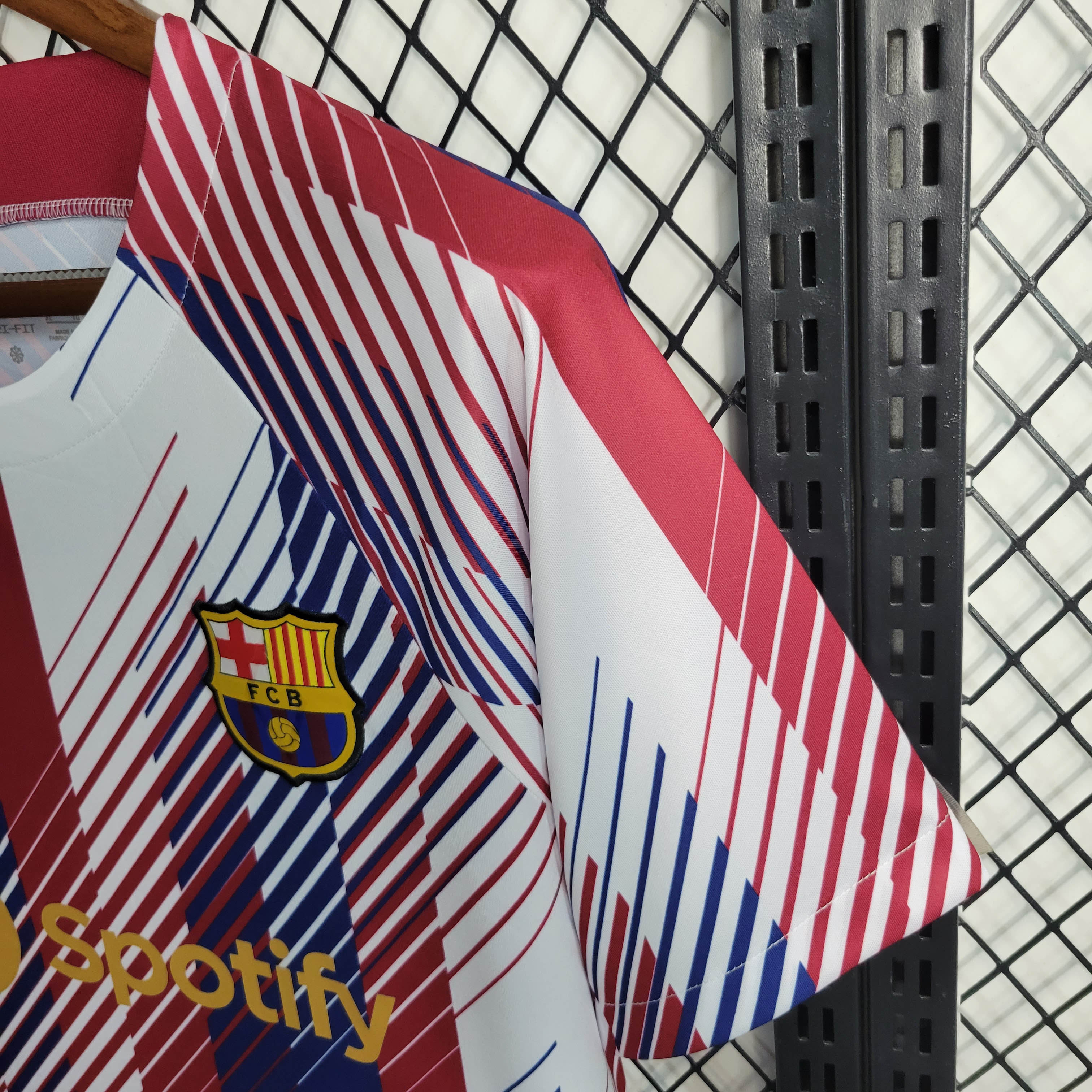 2023/2024 Barcelona Training Wear Red White Blue Jersey:football jersey mysite: unitedjerseyfootball 邓江浪:football