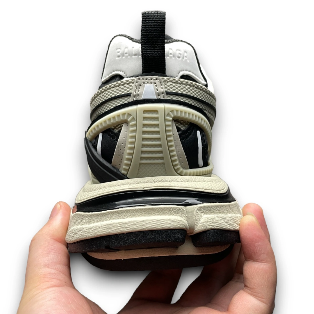 Balenciaga Track 2.0 Trainers In Beige Black、mysite、Cacoeks