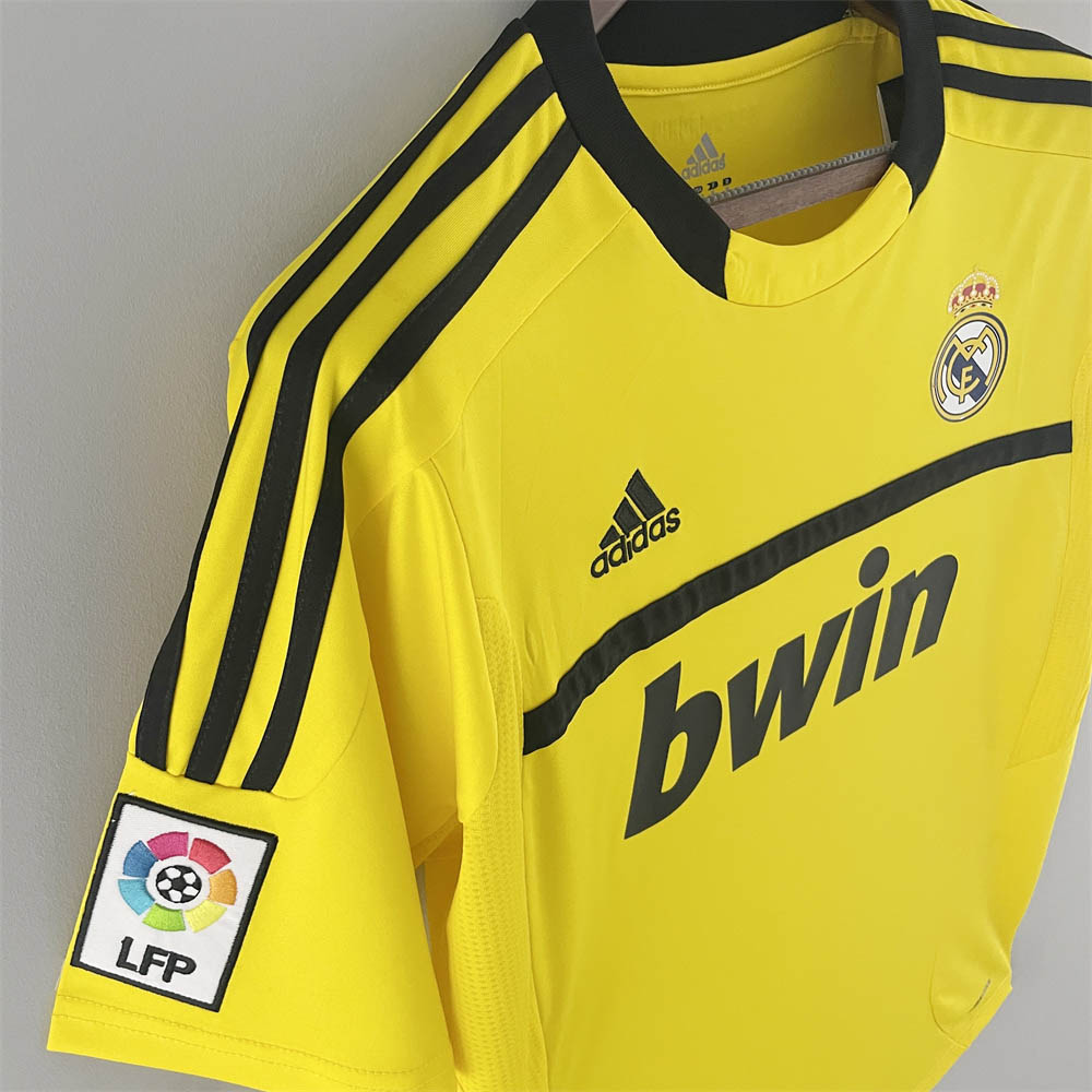 2011/2012 Retro Real Madrid Goalkeeper Yellow:football jersey mysite: unitedjerseyfootball 邓江浪:football