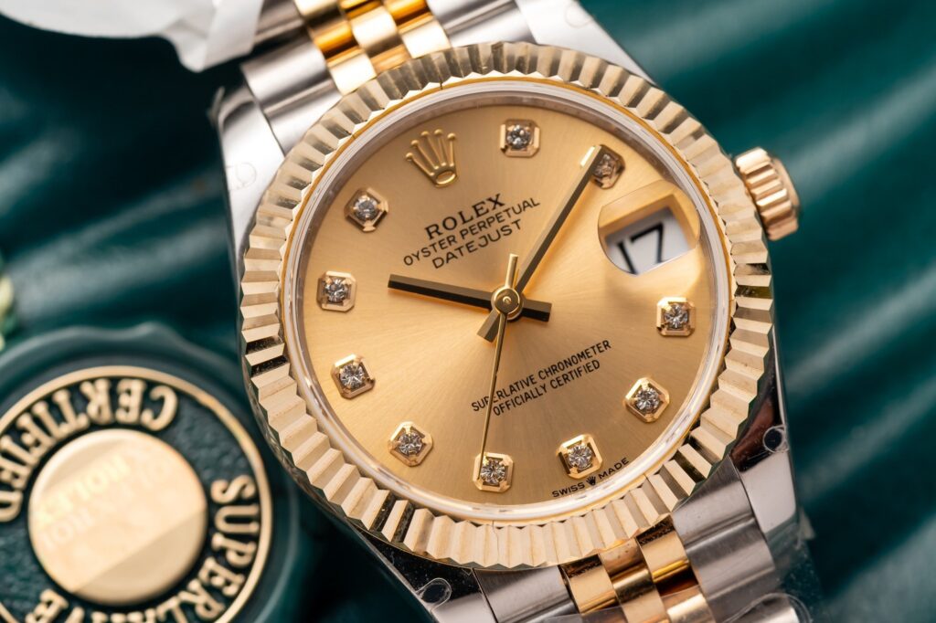 Đồng Hồ Nữ Rolex DateJust Replica 11 Bọc Vàng Thật 18K GMF 31mm (1)