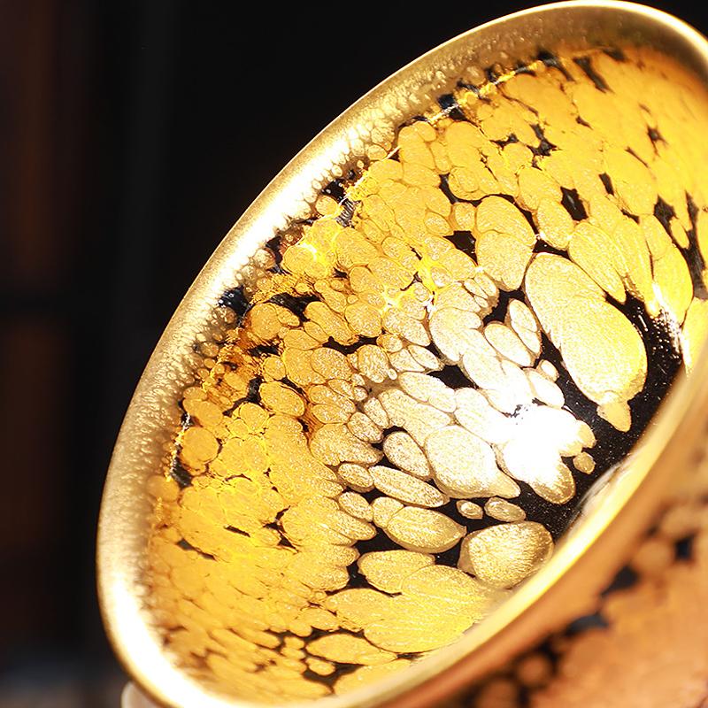 GEEK BAR-https://www.hot-toy.com/