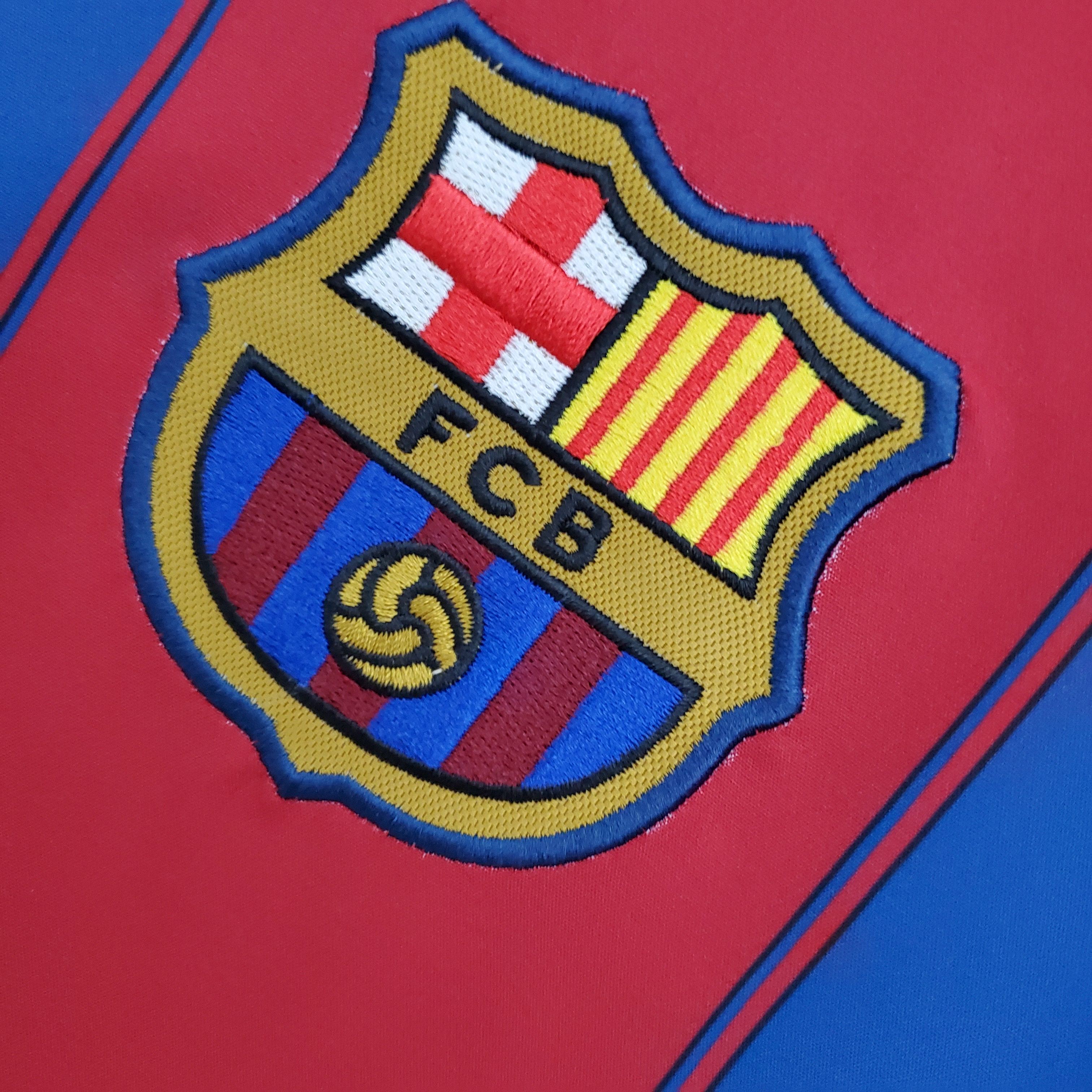 Higojerseys-Retro Barcelona 03-04 Home Stadium Jersey