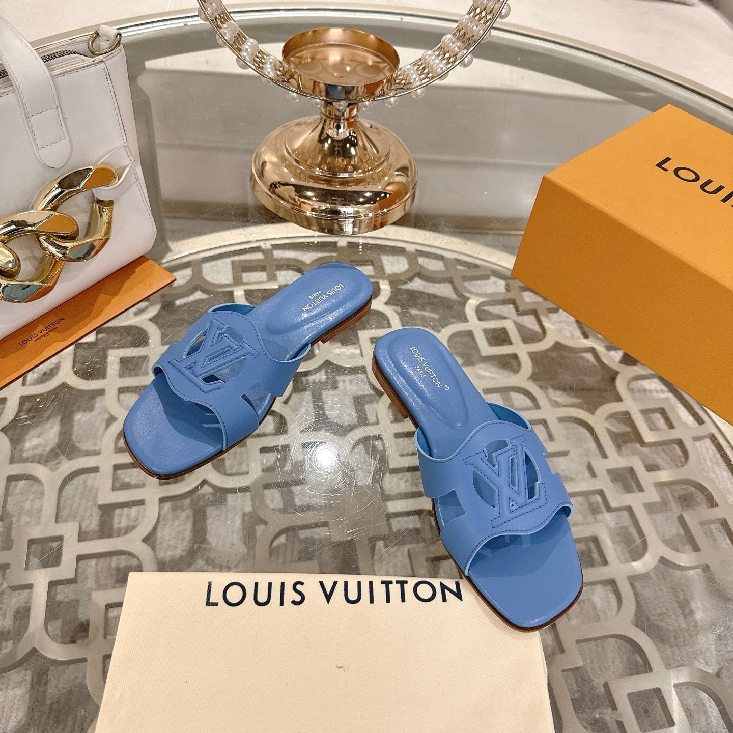 ISOLA FLAT SLIDE IN CORNFLOWER BLUE CALFSKIN、mysite、Cacoeks