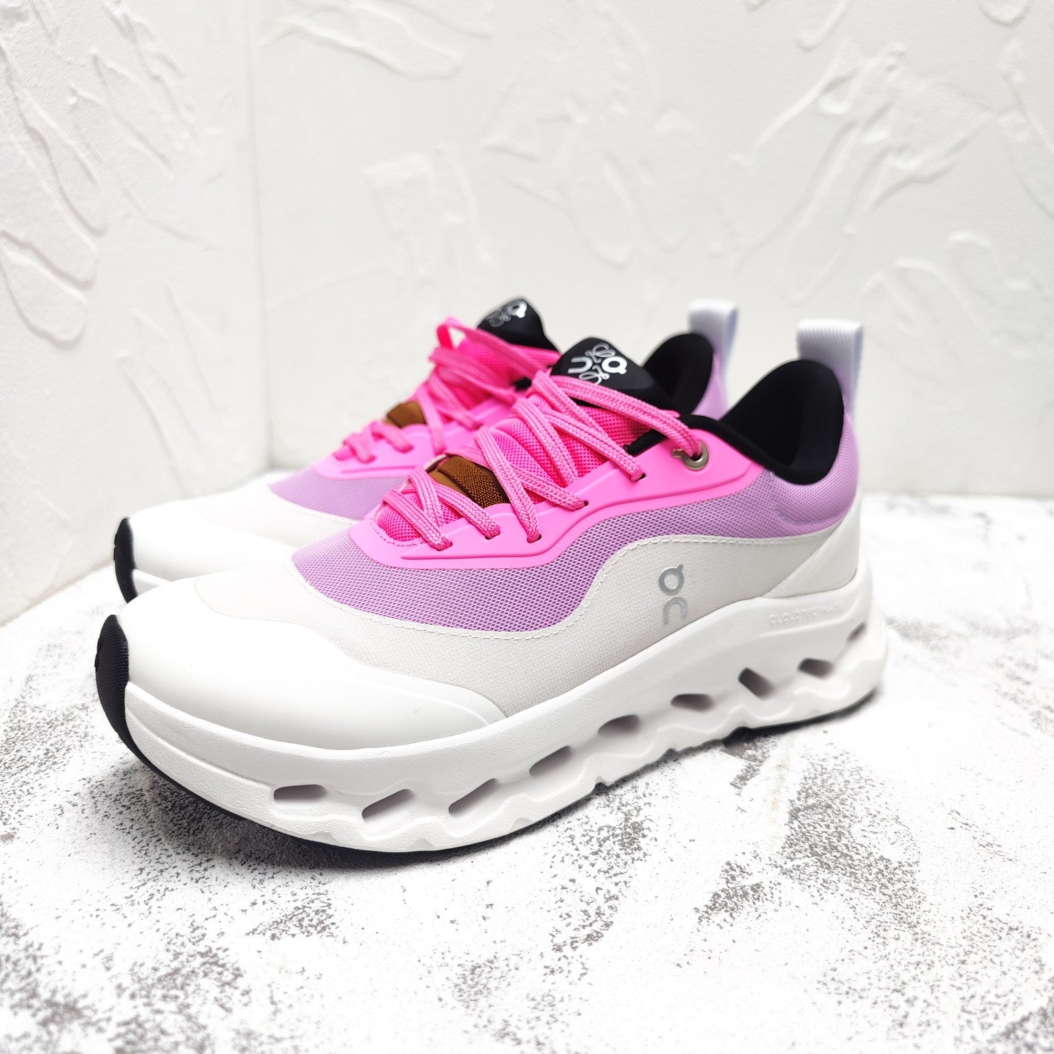 CLOUDTILT 2.0 SNEAKER BRIGHT PINK MIX PALE GRAY CALFSKIN AND BREATHABLE MESH、mysite、Cacoeks