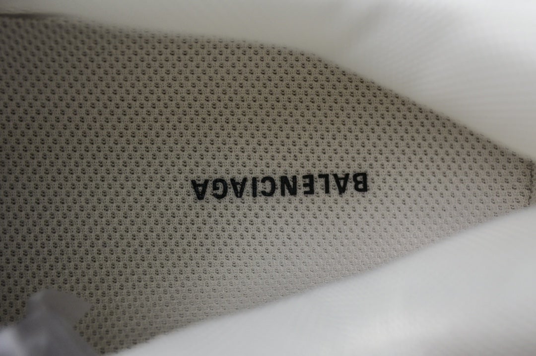 Balenciaga Triple S Sneaker in White Beige、mysite、Cacoeks