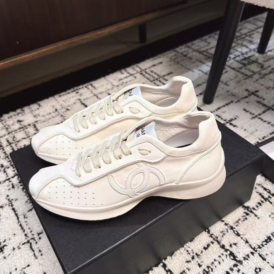 CLASSIC SNEAKERS IN WHITE SHEEPSKIN、mysite、Cacoeks