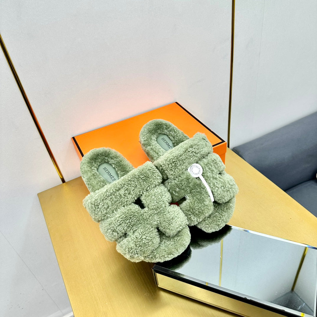CHYPRE SANDAL IN JADE GREEN SHEARLING、mysite、Cacoeks