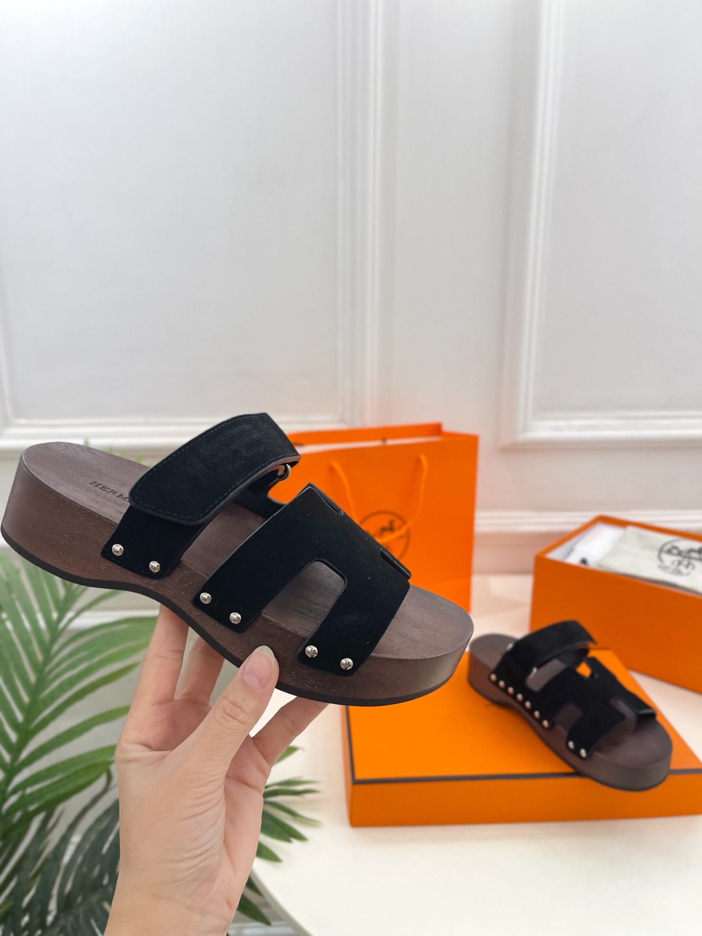 KOS CLOG IN BLACK SUEDE、mysite、Cacoeks