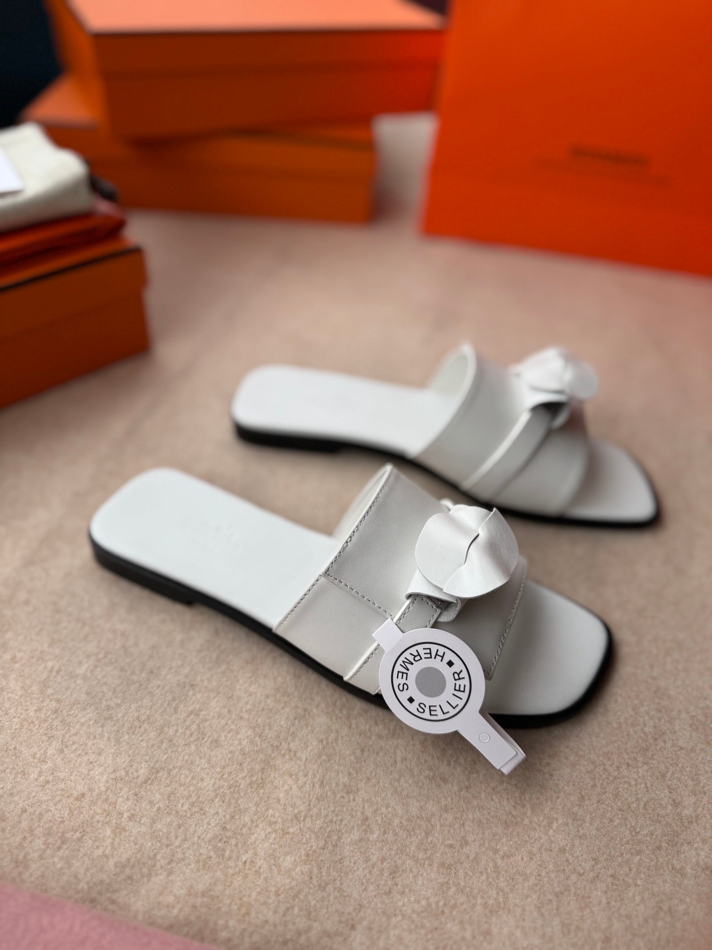 0RAN SANDALS IN WHITE CALFSKIN、mysite、Cacoeks