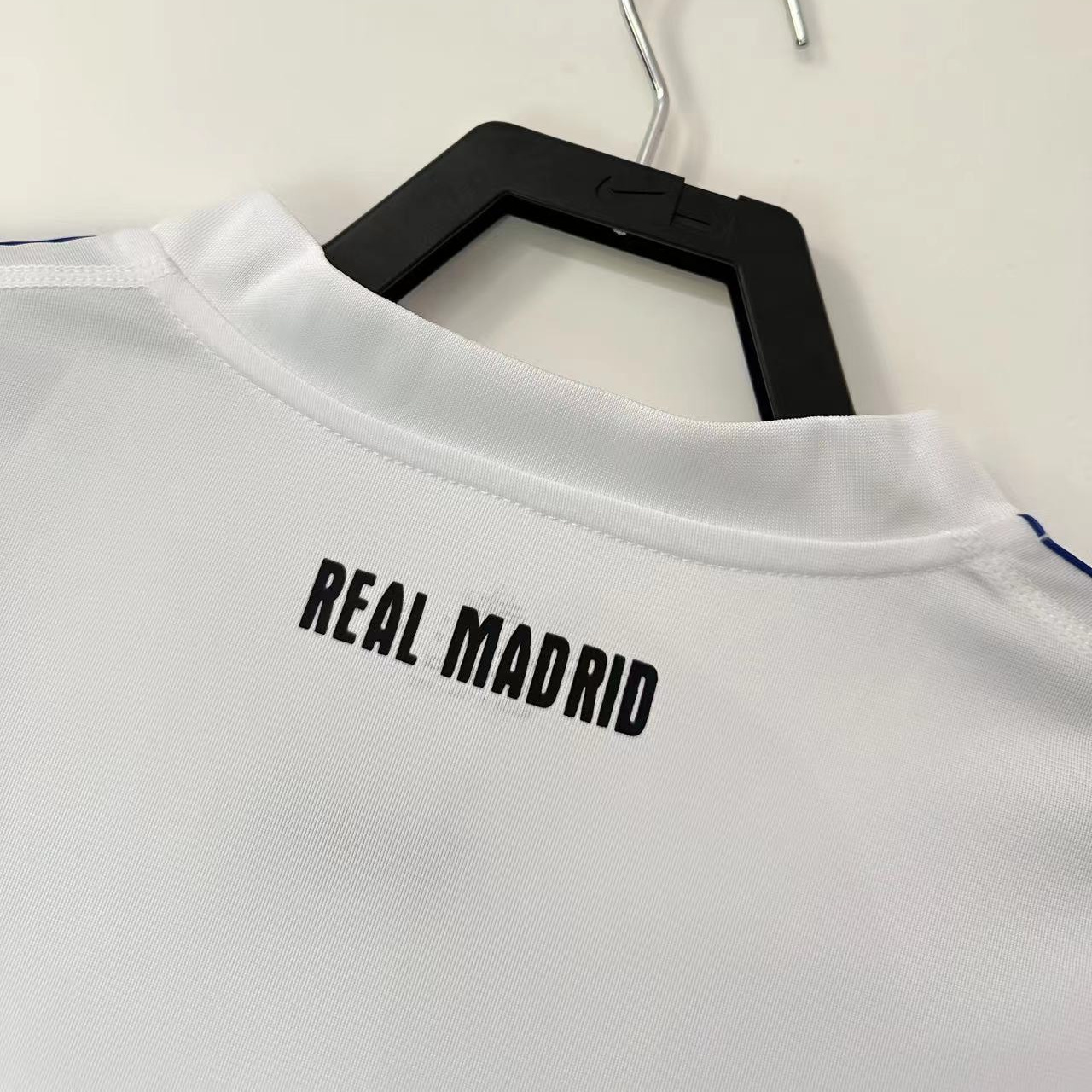 ManixJersey.com | Real Madrid Retro 10-11 Home Stadium Jersey -Customize Name, Number and Patch | Worldwide Shipping