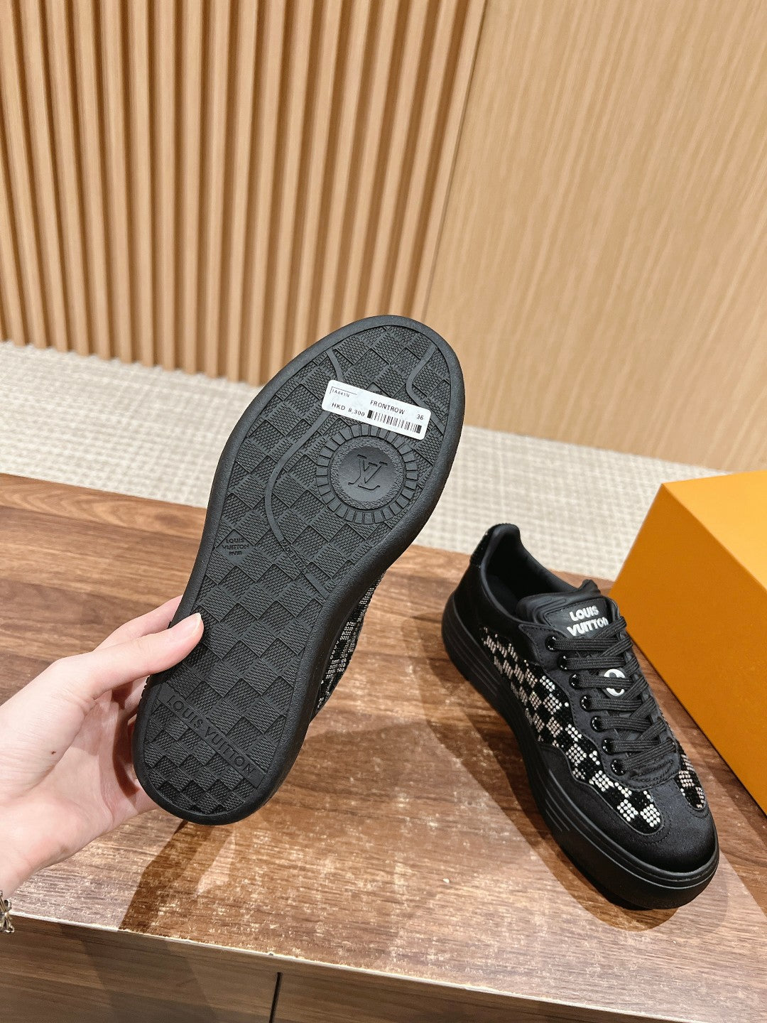 LV GROOVY SNEAKER IN BLACK DAMIER STRASS AND CALFSKIN、mysite、Cacoeks