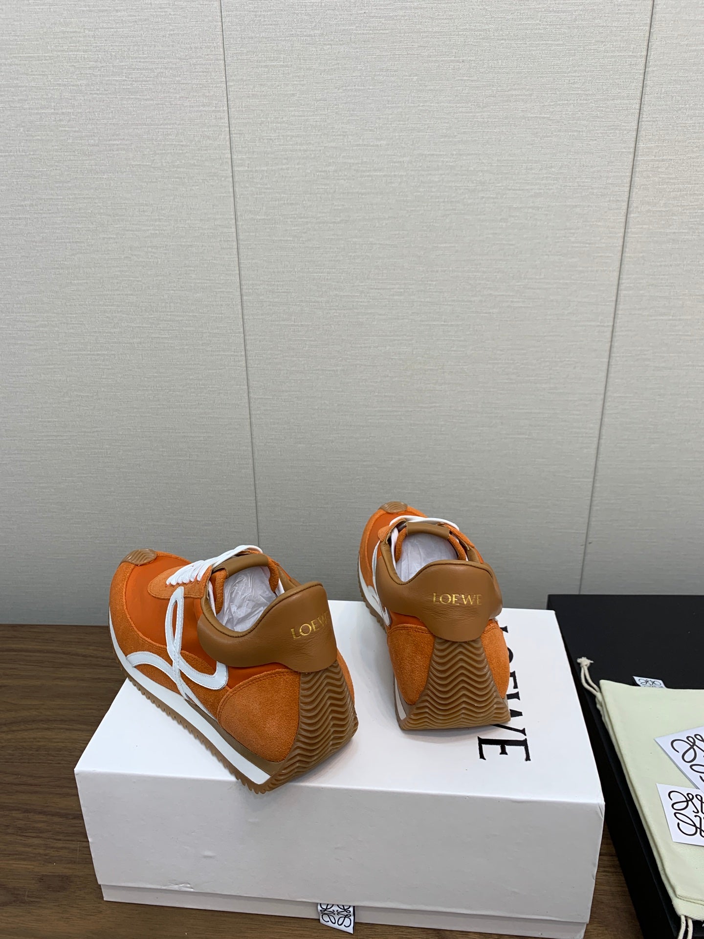 LW FLOW RUNNER SNEAKER ORANGE SUEDE、mysite、Cacoeks