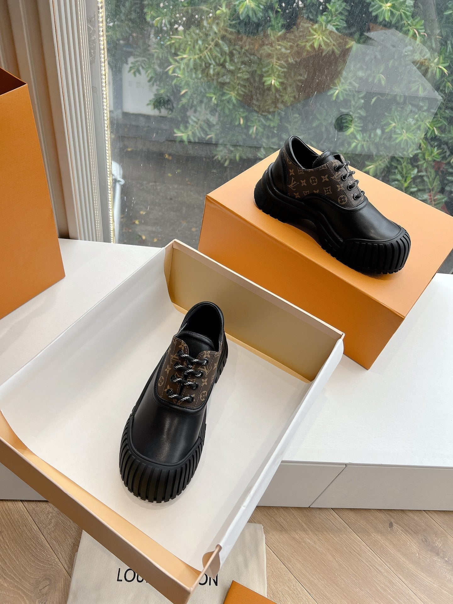 LV ARCHLIGHT SKATE SNEAKER IN BLACK MIX CHOCOLATE BROWN MONOGRAM CALFSKIN、mysite、Cacoeks