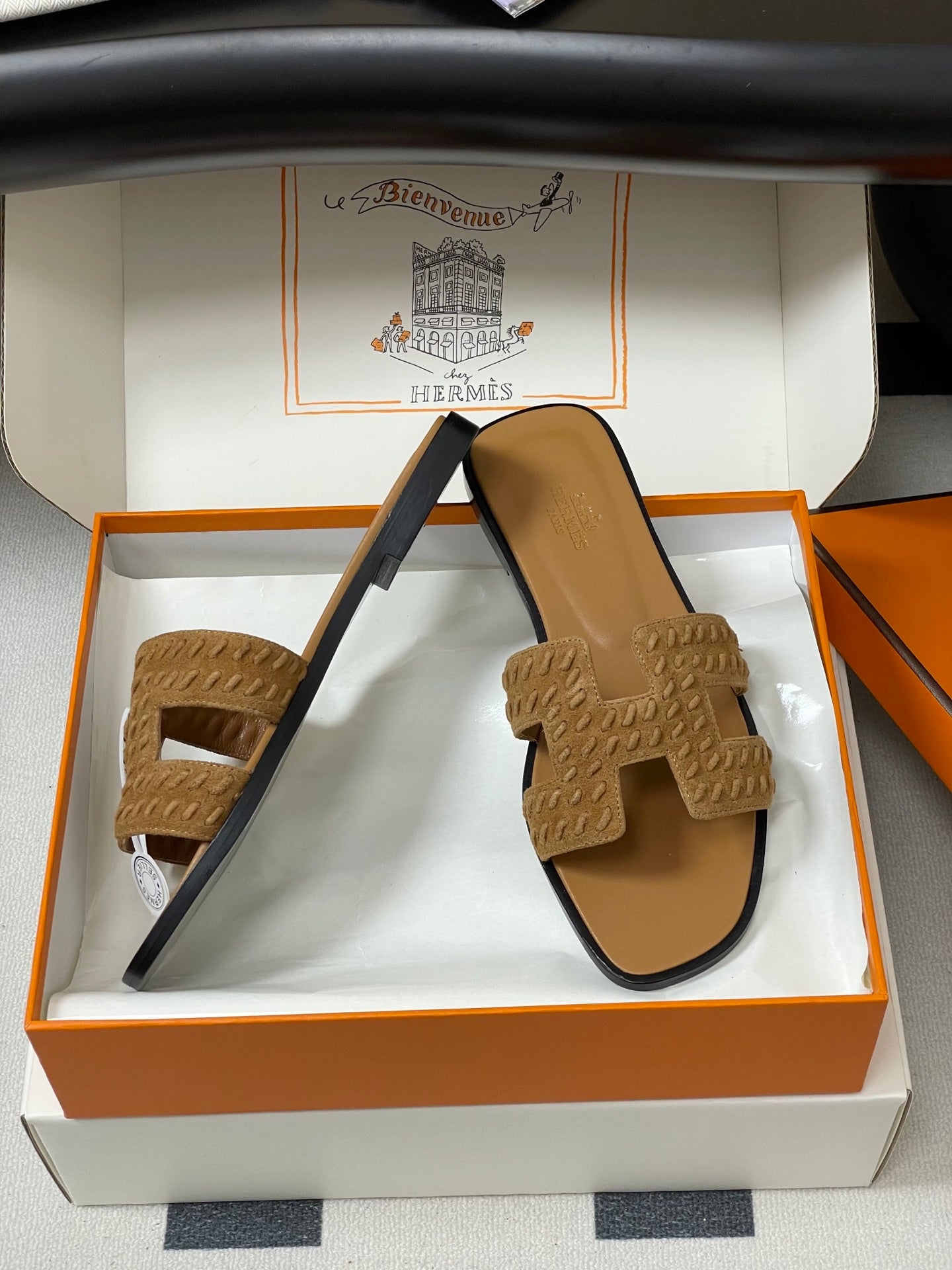 HM 25S ORAN SANDAL IN LIGHT BROWN SUEDE AND LAMBSKIN、mysite、Cacoeks