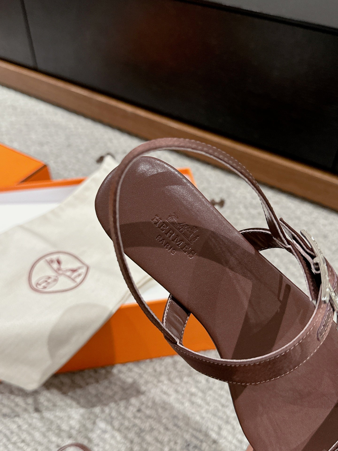 BUCKLE SANDAL CHOCOLATE CALFSKIN、mysite、Cacoeks