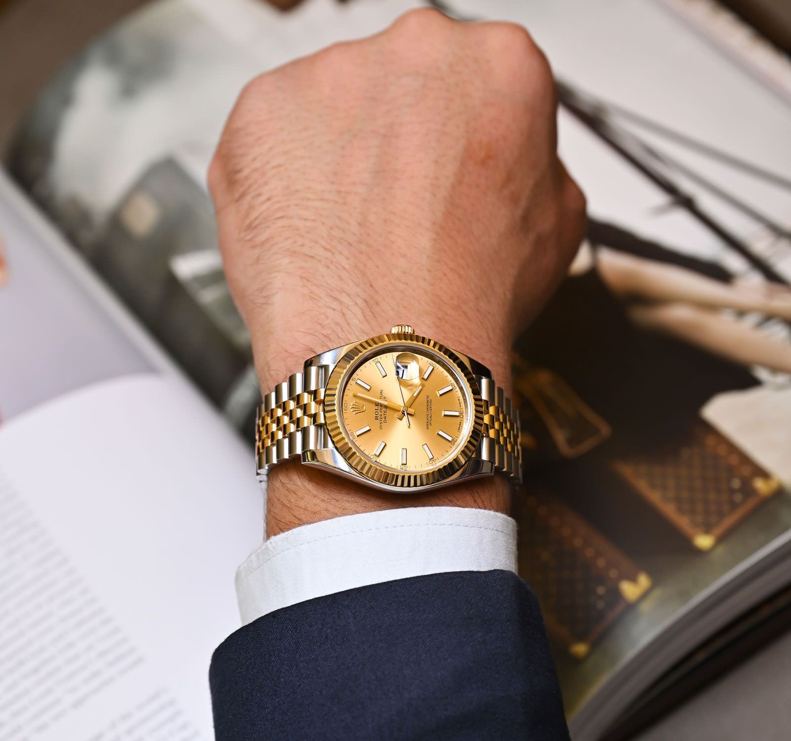 兼职  林炎: luxecystore