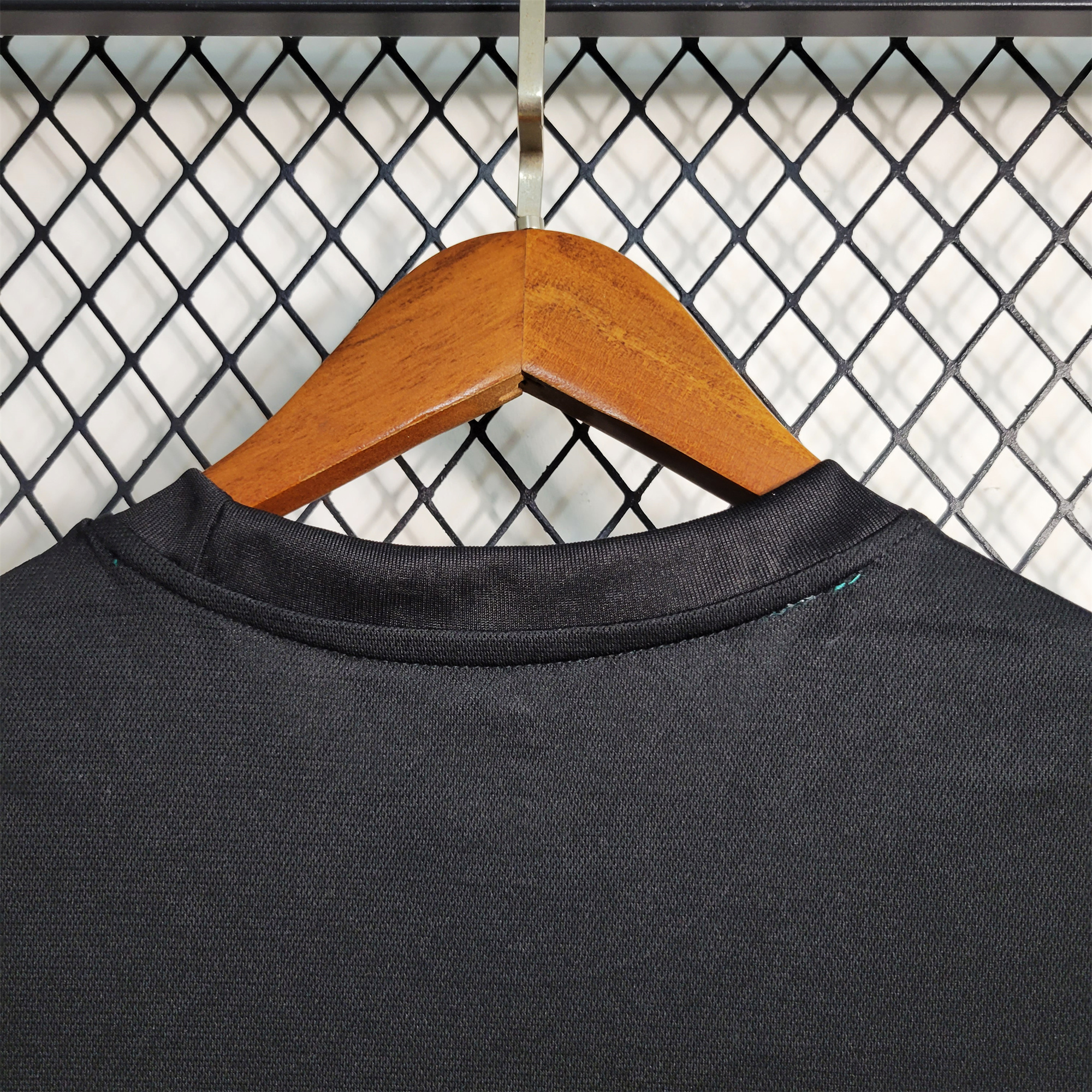 GlobeJersey-Retro Real Madrid 17-18 Away Stadium Long Sleeve Jersey