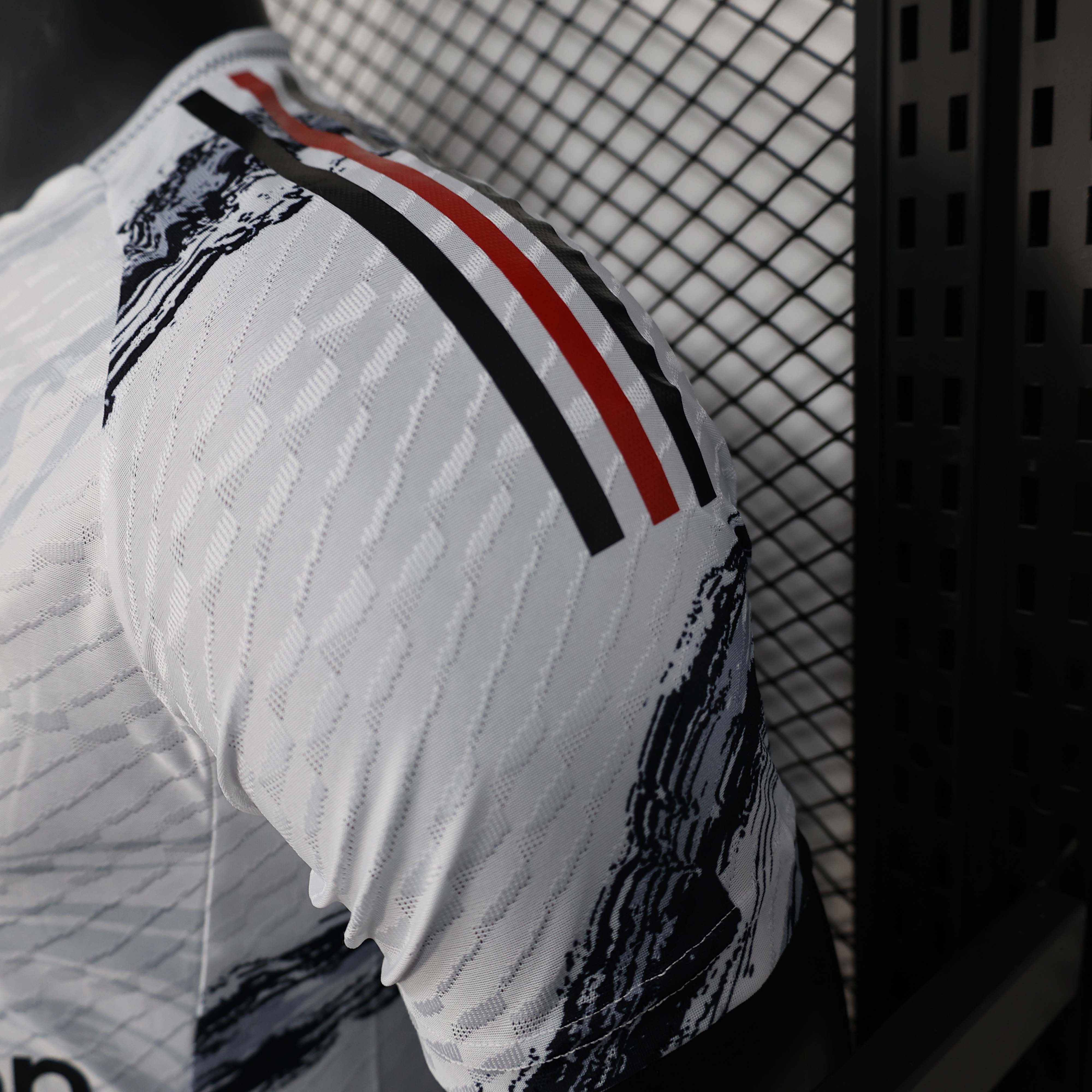 2025/2026 Player Version Manchester United Special Edition White Football Shirt 1:1 Thai Quality:football jersey mysite: unitedjerseyfootball 邓江浪:football