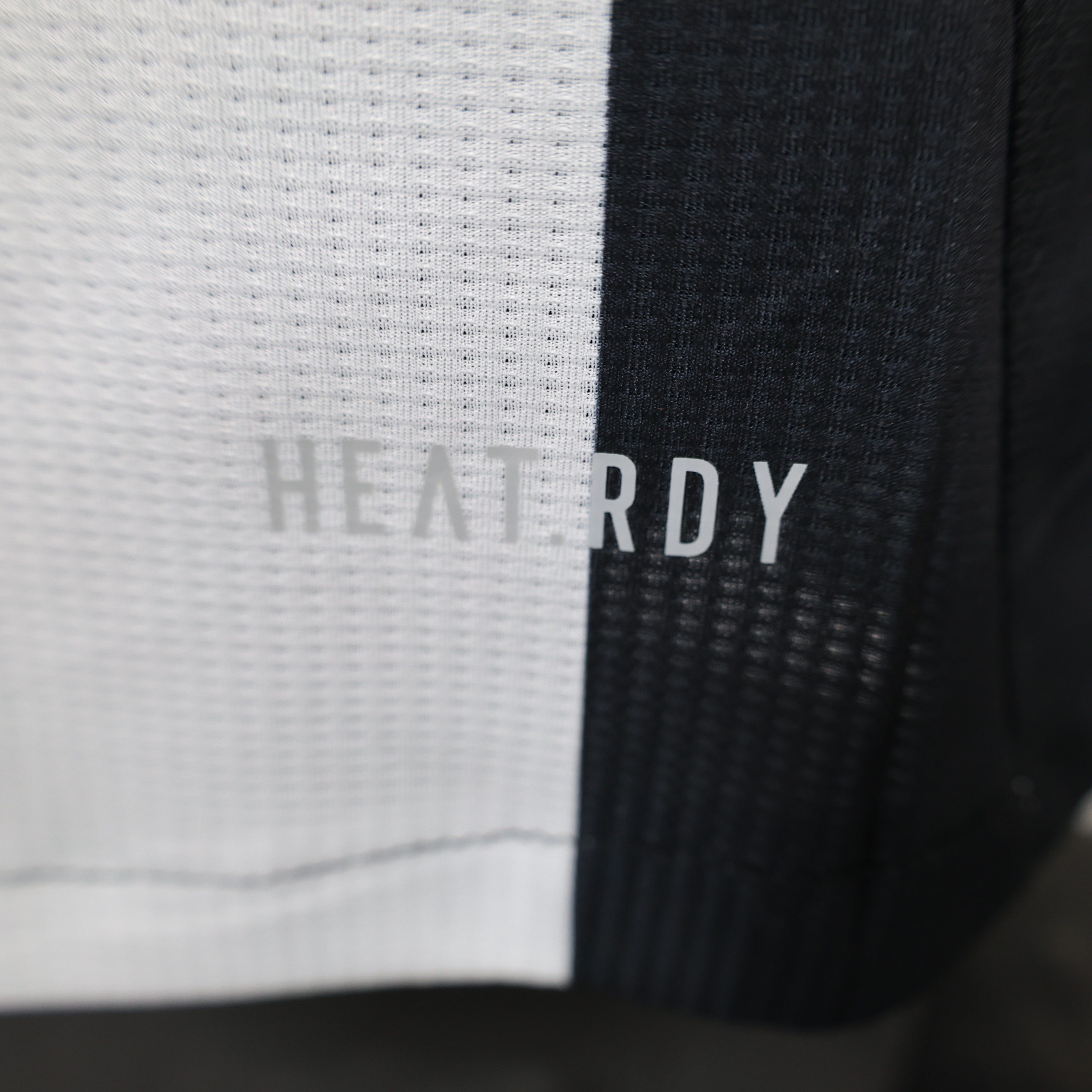 ManixJersey.com | Newcastle United 24-25 Home Stadium Jersey - Player Version -Customize Name, Number and Patch | Worldwide Shipping