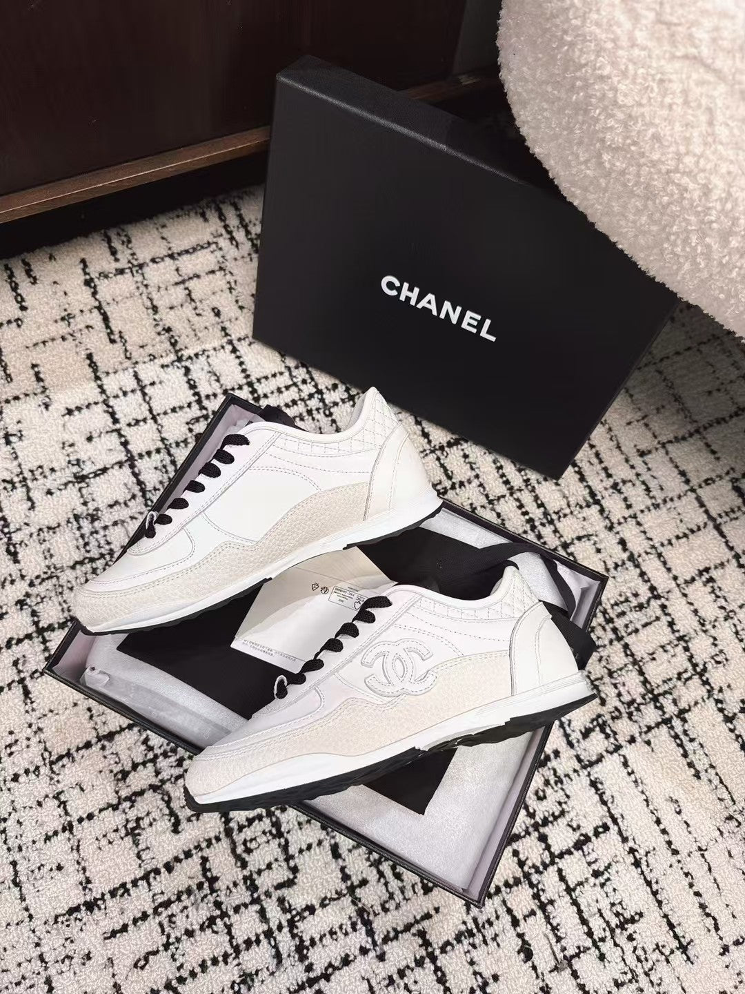 TRAINERS SNEAKER IN WHITE CALFSKIN AND SUEDE、mysite、Cacoeks