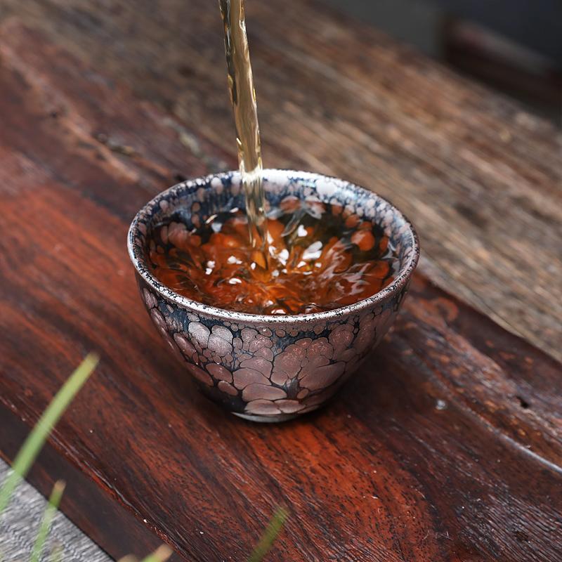 GEEK BAR-https://www.hot-toy.com/