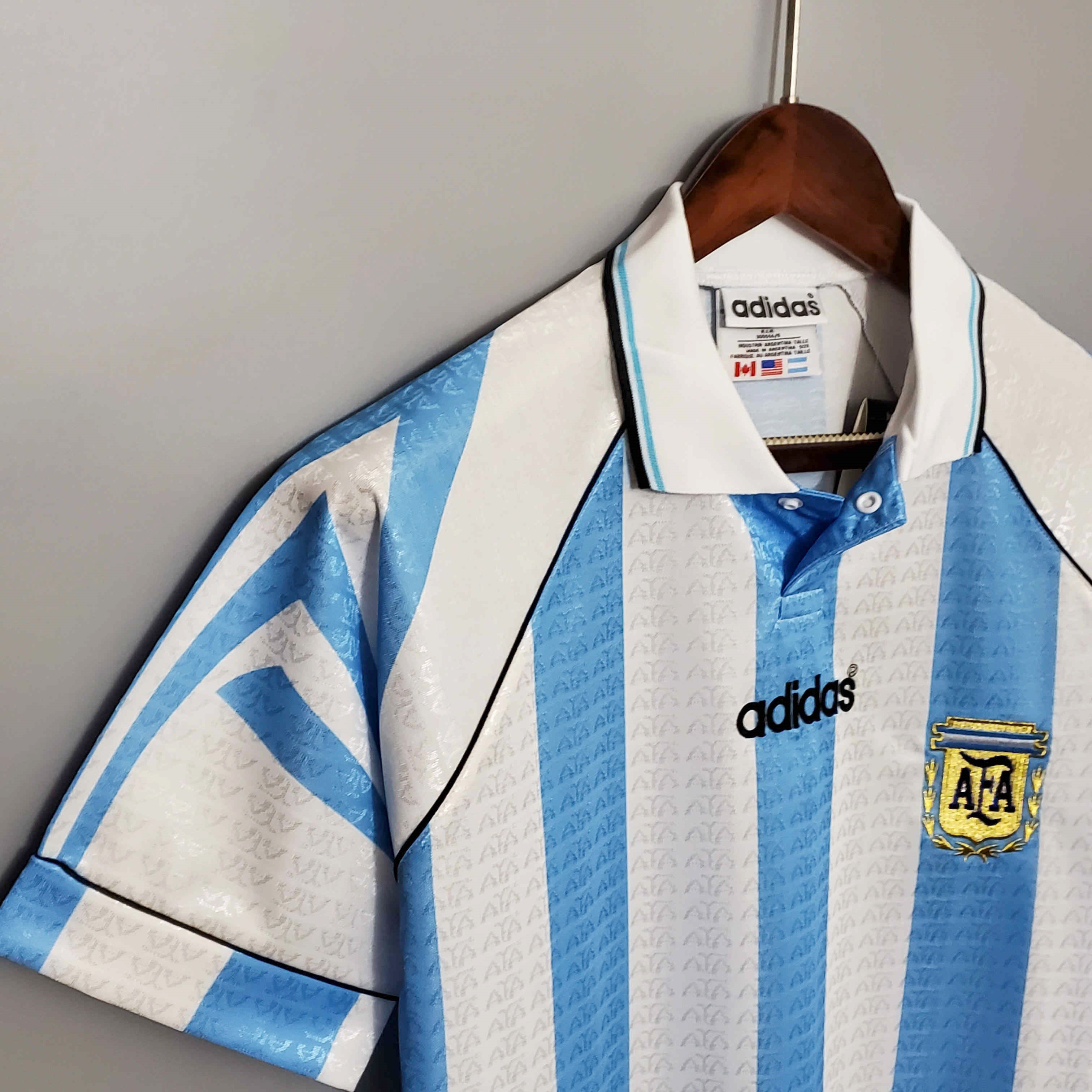 Higojerseys-Retro Argentina 1997 Home Stadium Jersey
