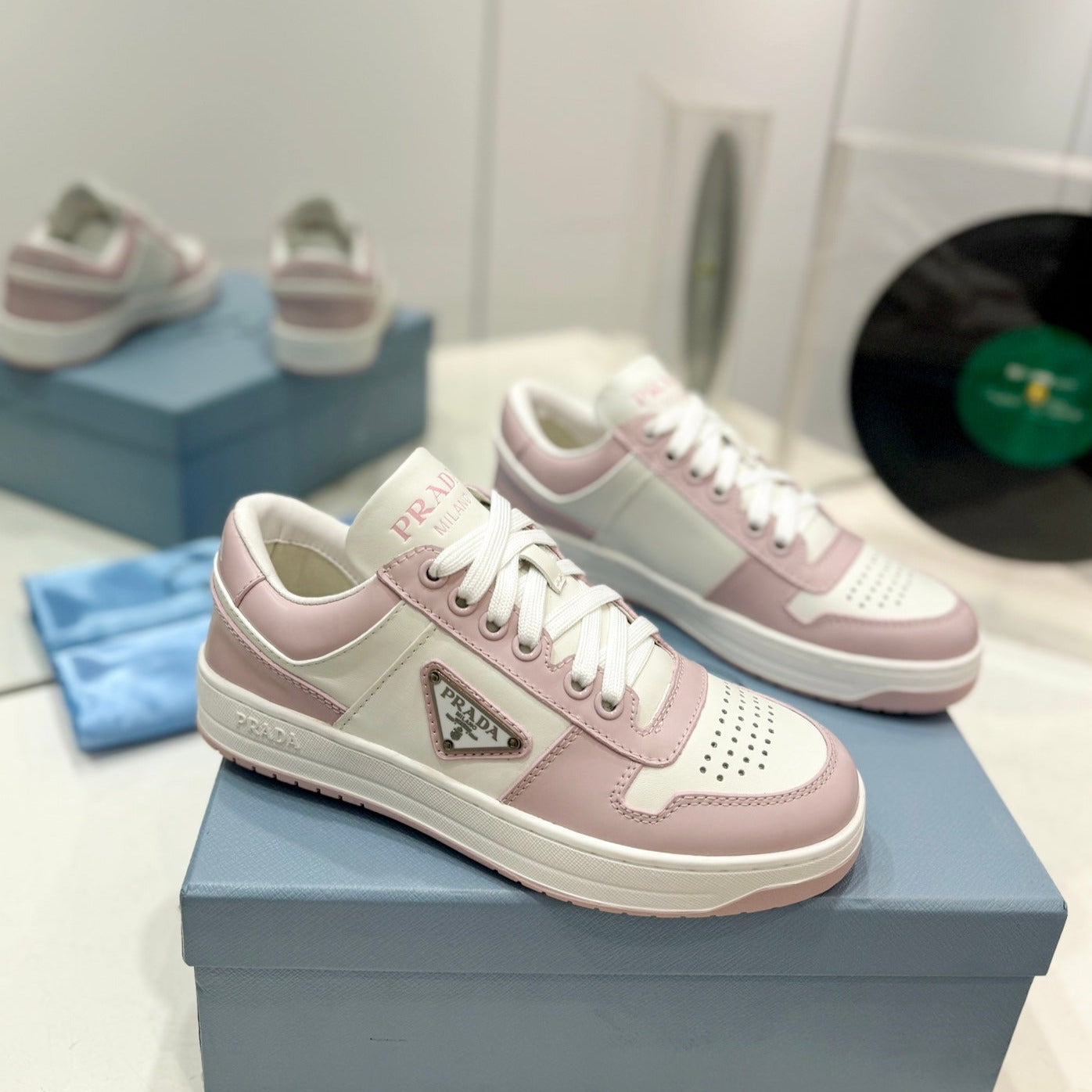 PRA DOWNTOWN PERFORATED SNEAKERS WHITE AND BLUSH CALFSKIN、mysite、Cacoeks