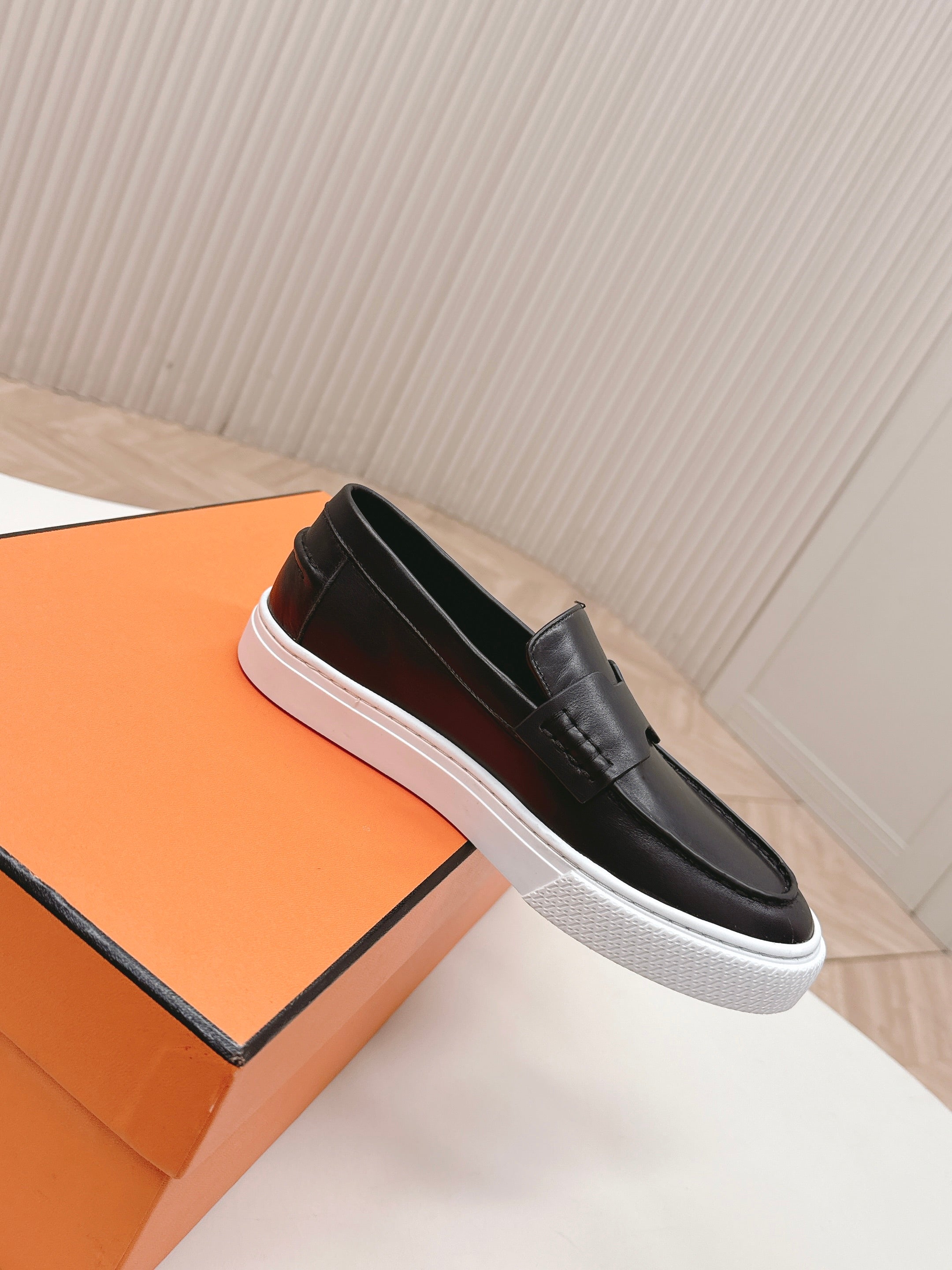 HM 25S SLIP-ON IN BLACK LAMBSKIN、mysite、Cacoeks