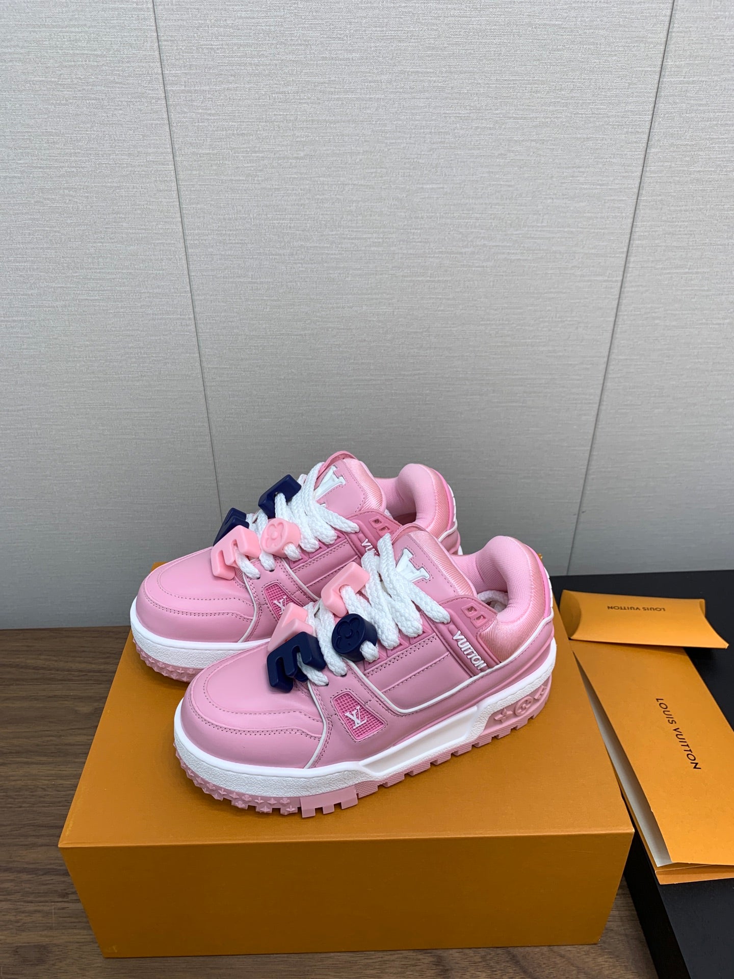 LV TRAINER IN LIGHT PINK CALFSKIN、mysite、Cacoeks