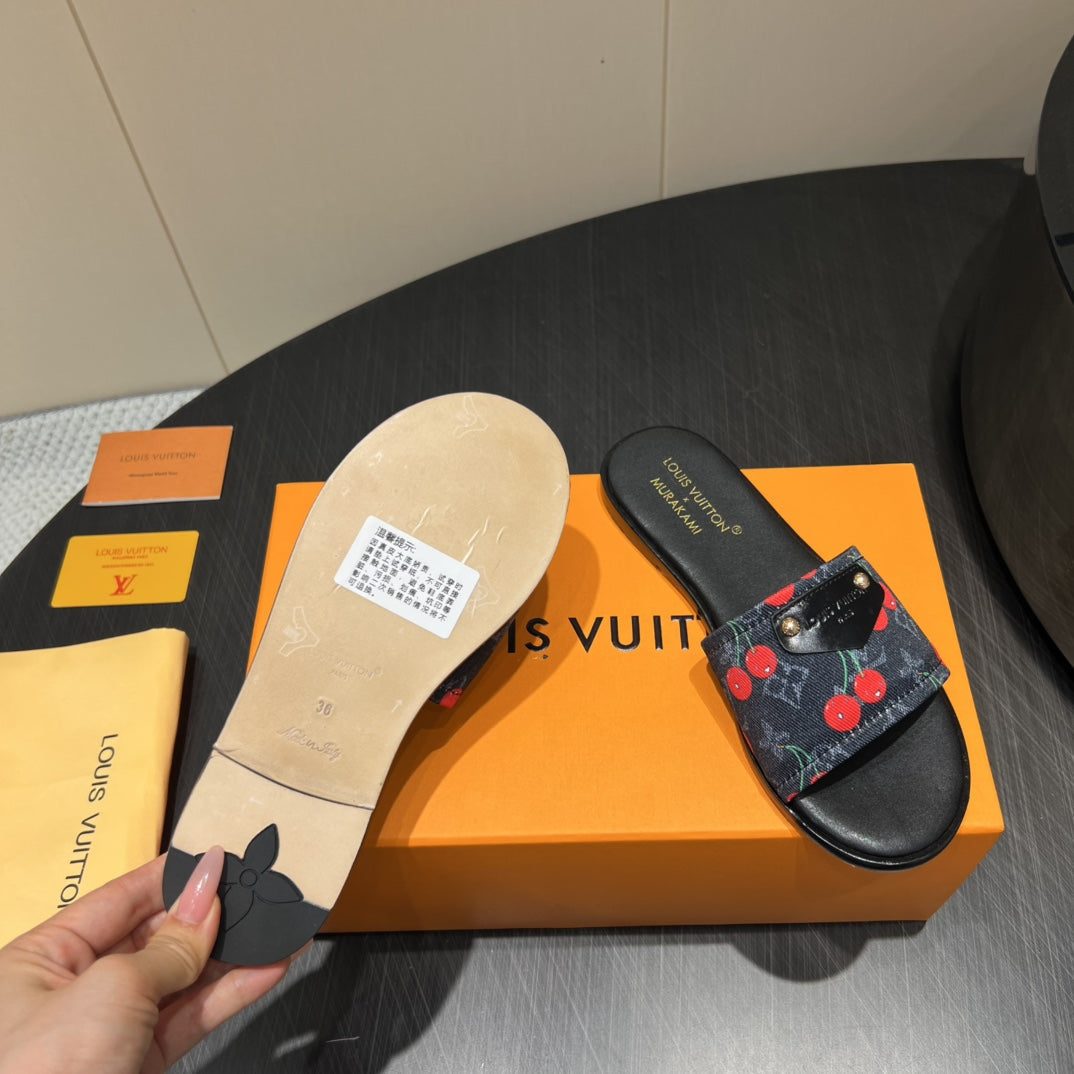 LV SLIDE SANDALS 25S IN BLACK DENIM AND CALFSKIN WITH LOGO PRINT、mysite、Cacoeks