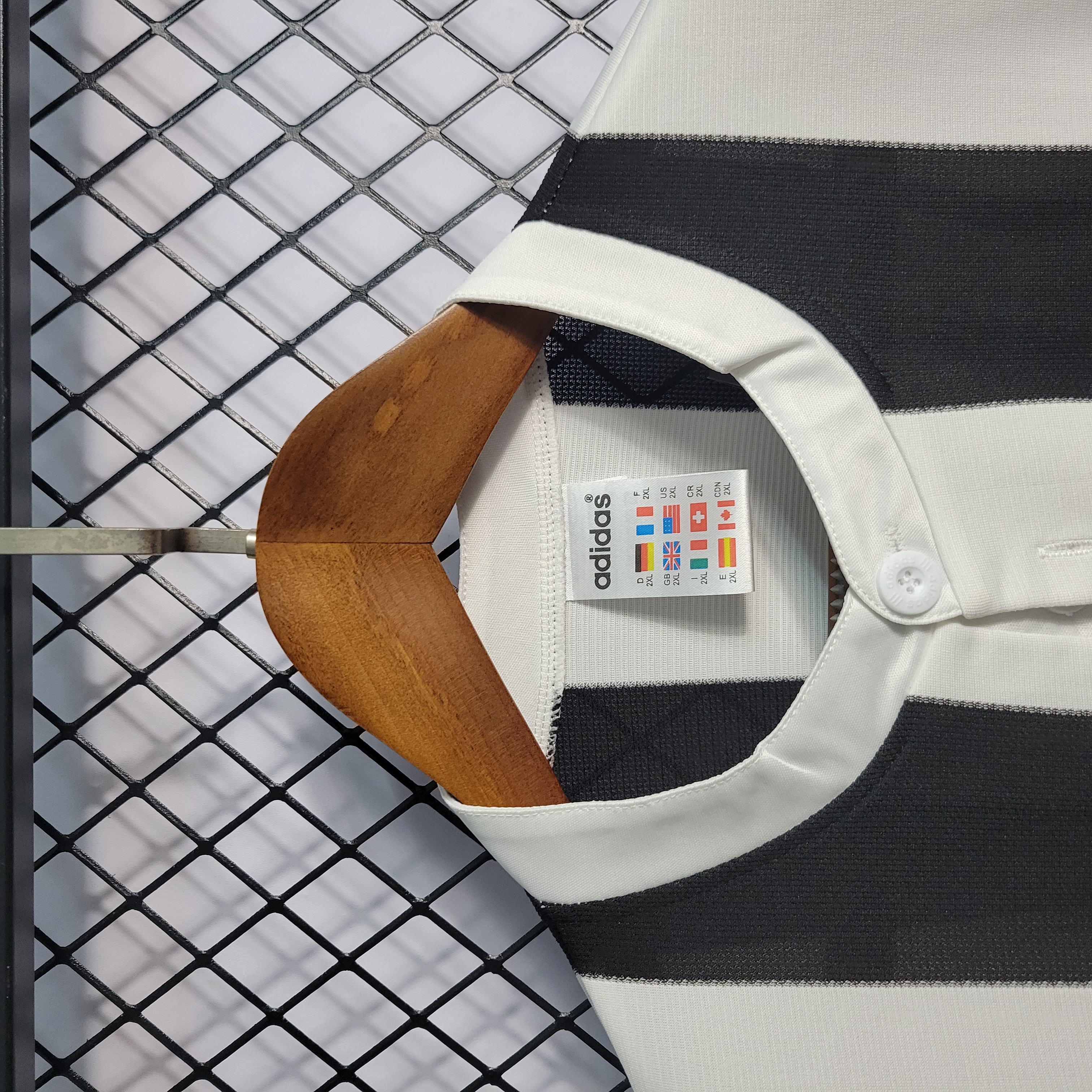 ManixJersey.com | Retro Newcastle United 1995-97 Home Long Sleeve Jersey -Customize Name, Number and Patch | Worldwide Shipping