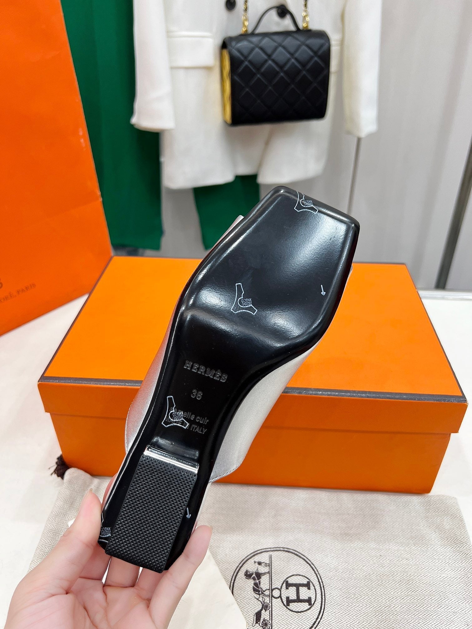 IDOLE SANDAL IN SILVER CALFSKIN、mysite、Cacoeks