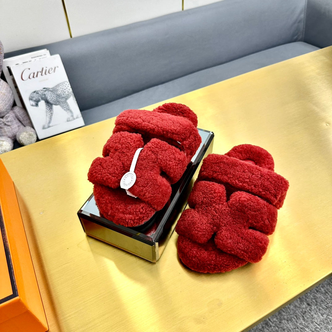 CHYPRE SANDAL IN SCARLET RED SHEARLING、mysite、Cacoeks