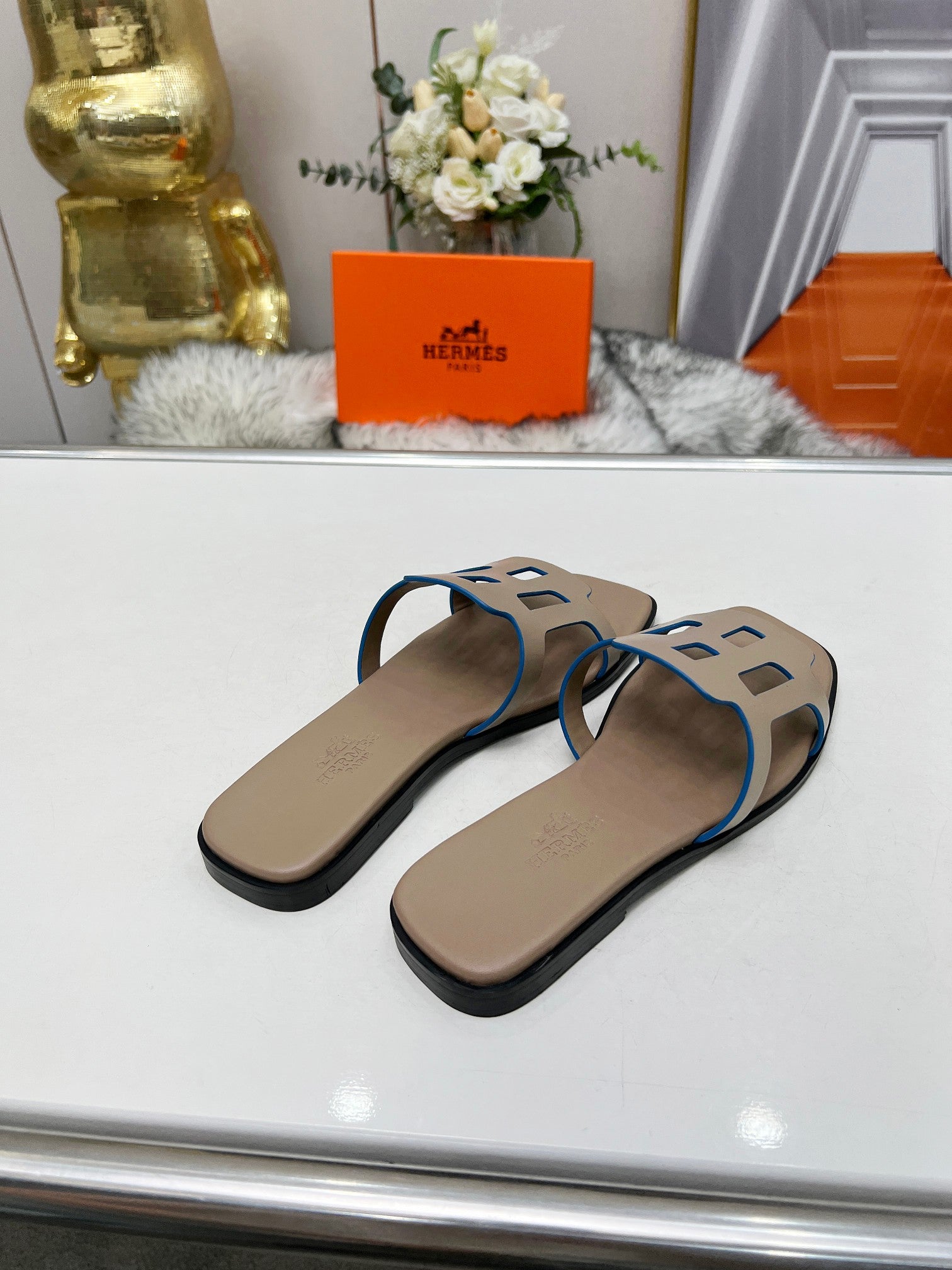 FLATFORM SANDAL LIGHT GRAY CALFSKIN、mysite、Cacoeks