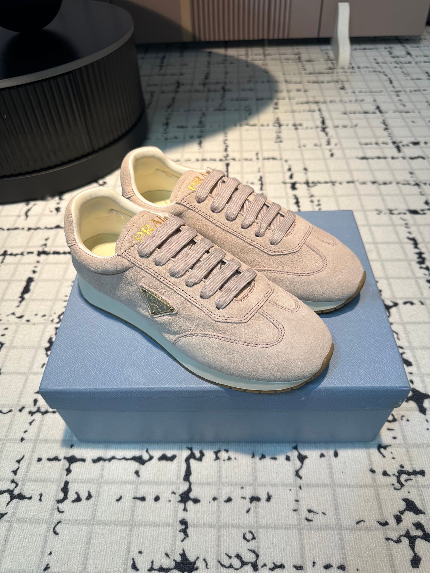 PRA TRIANGLE LOGO SNEAKERS PASTEL PINK SUEDE、mysite、Cacoeks