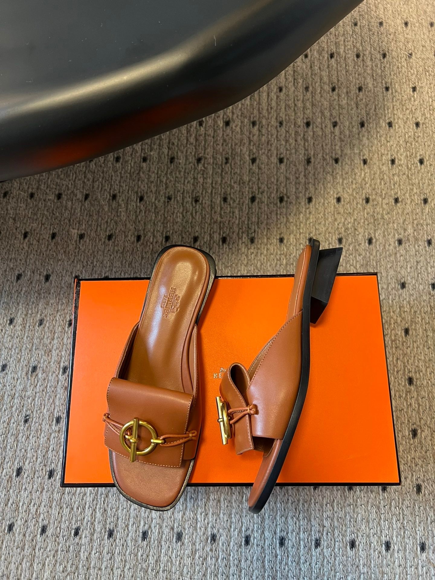 ILOT FLAT SANDAL IN BRONZE BROWN CALFSKIN、mysite、Cacoeks