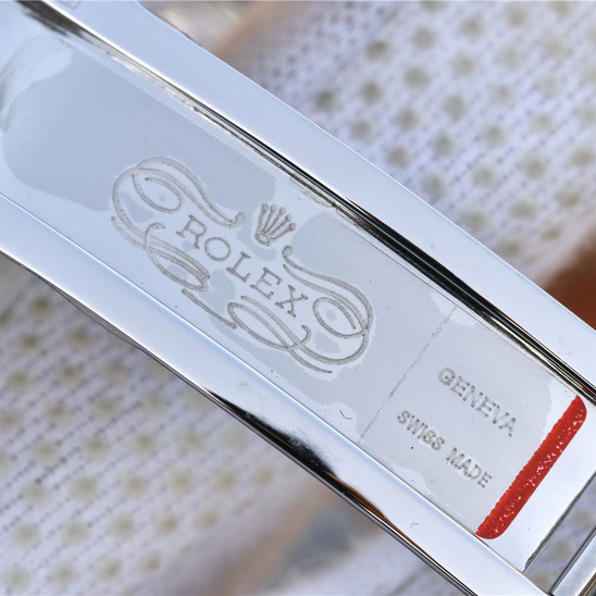 兼职  林炎: luxecystore