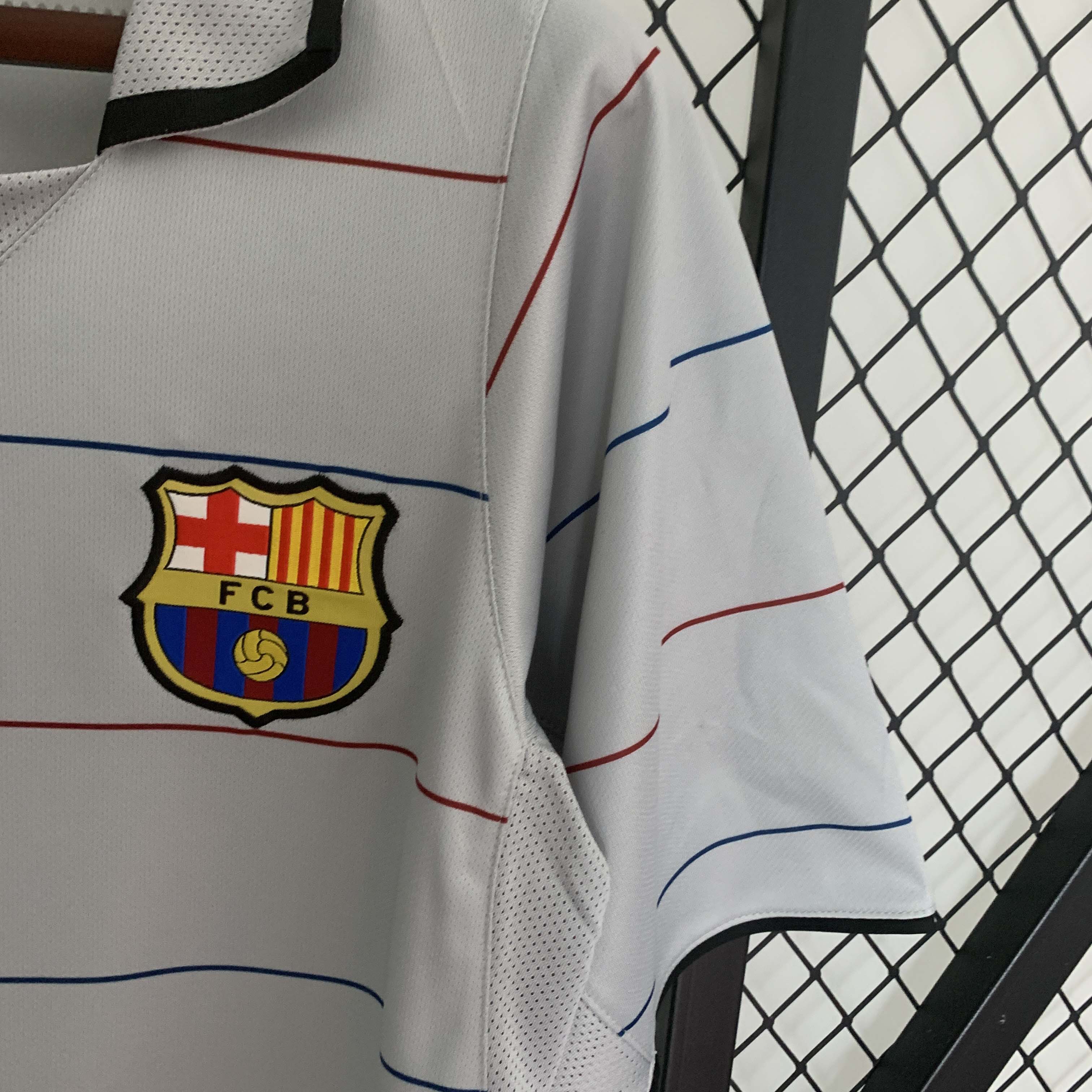 2003/2004 Retro Barcelona Away Football Shirt 1:1 Thai Quality:football jersey mysite: unitedjerseyfootball 邓江浪:football