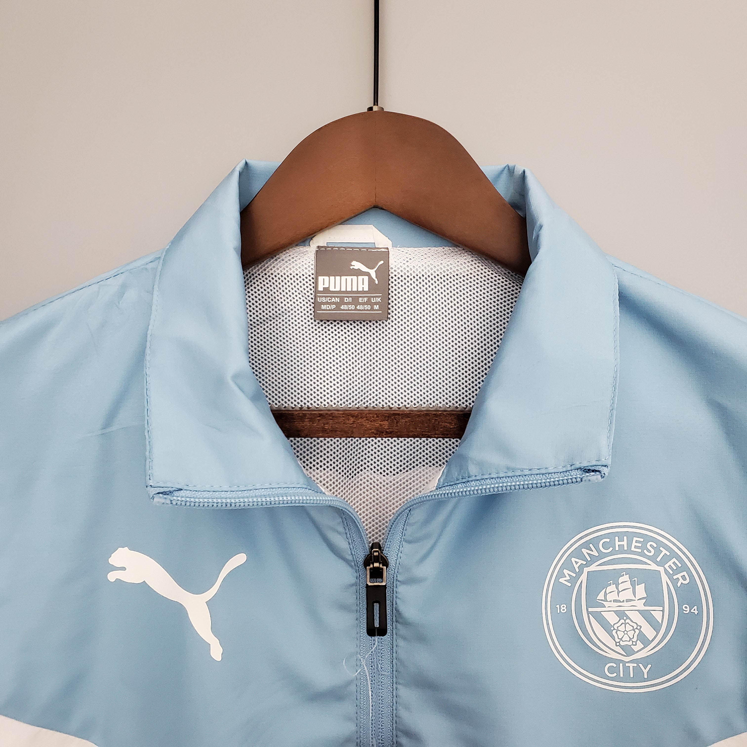 2021/2022 Manchester City Jersey Windbreaker Blue And White:football jersey mysite: unitedjerseyfootball 邓江浪:football